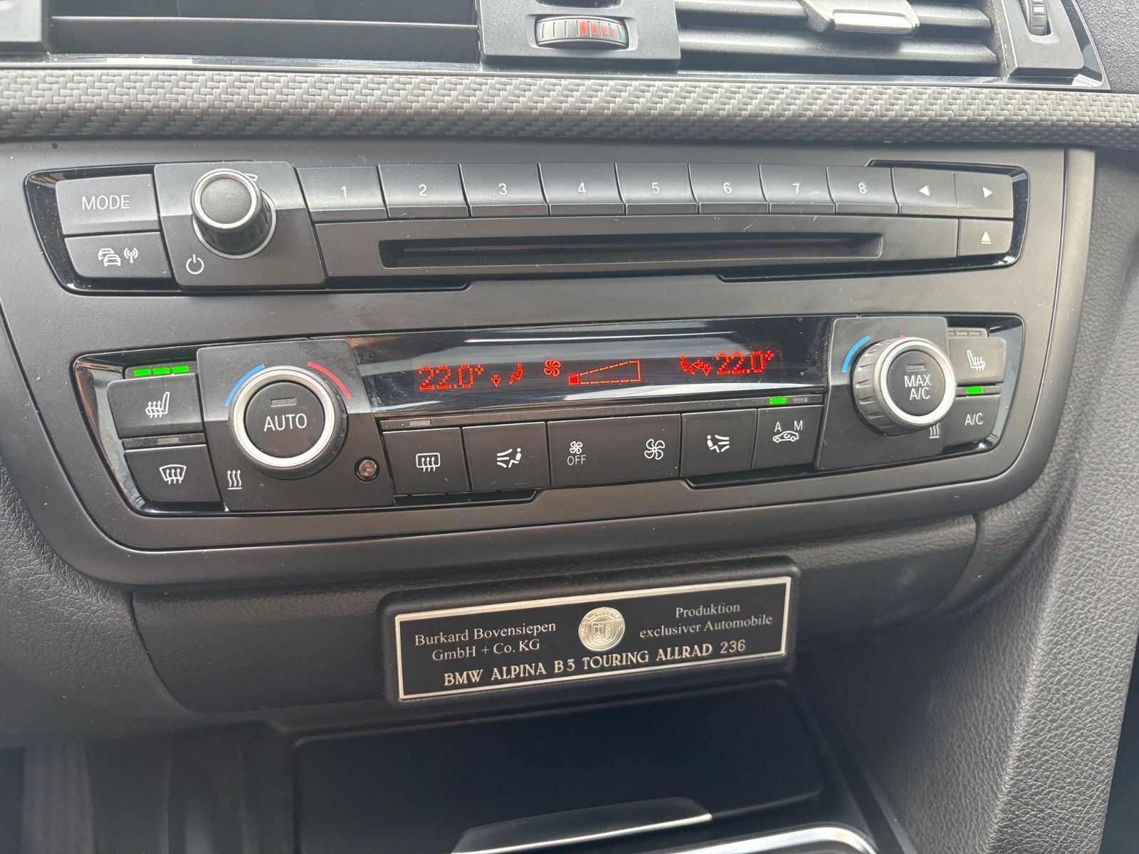 Fahrzeugabbildung ALPINA B3 3.0 BITURBO ALLRAD TOURING*PANO*2.HD*H-UP*LED