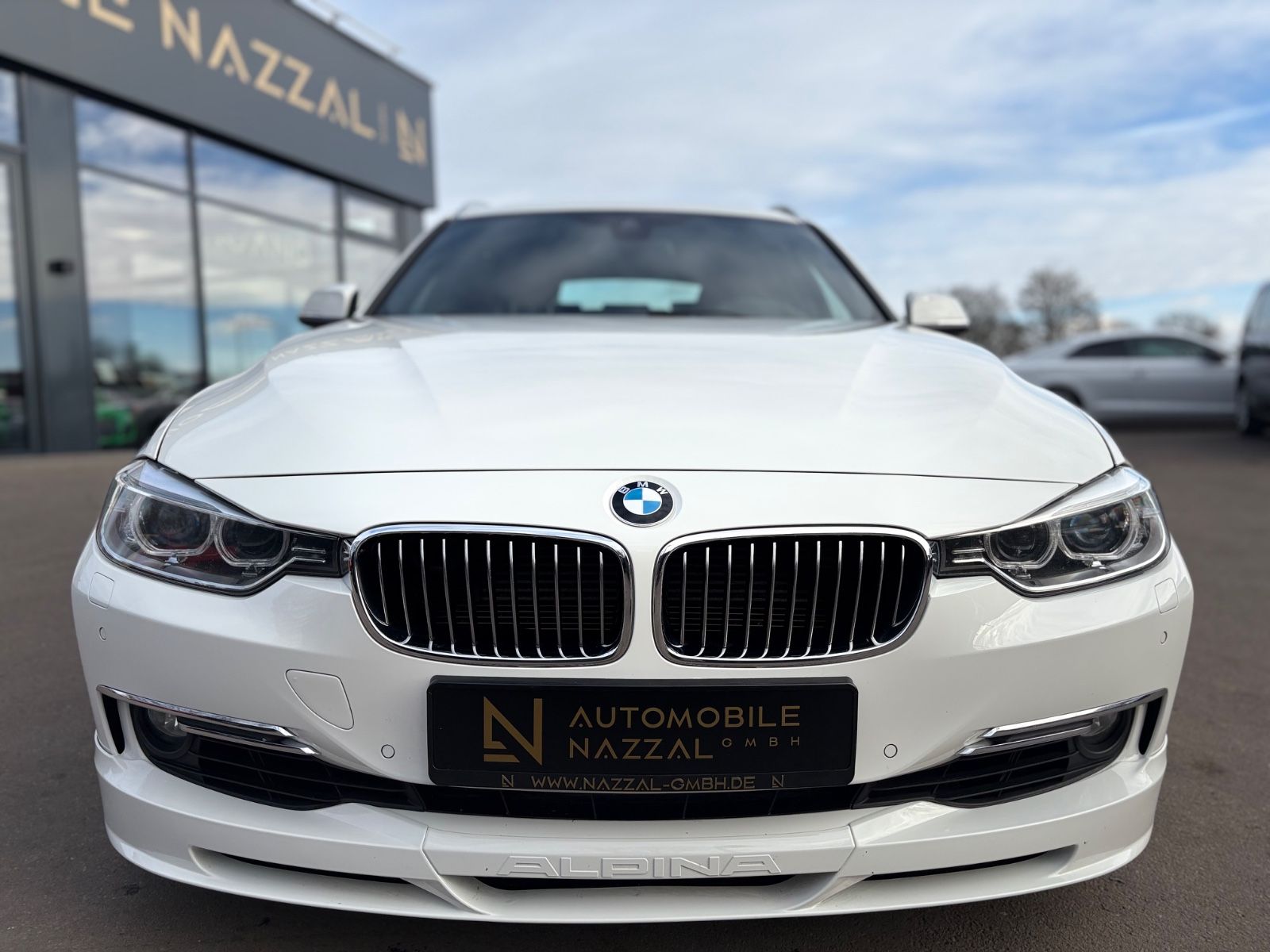 Fahrzeugabbildung ALPINA B3 3.0 BITURBO ALLRAD TOURING*PANO*2.HD*H-UP*LED