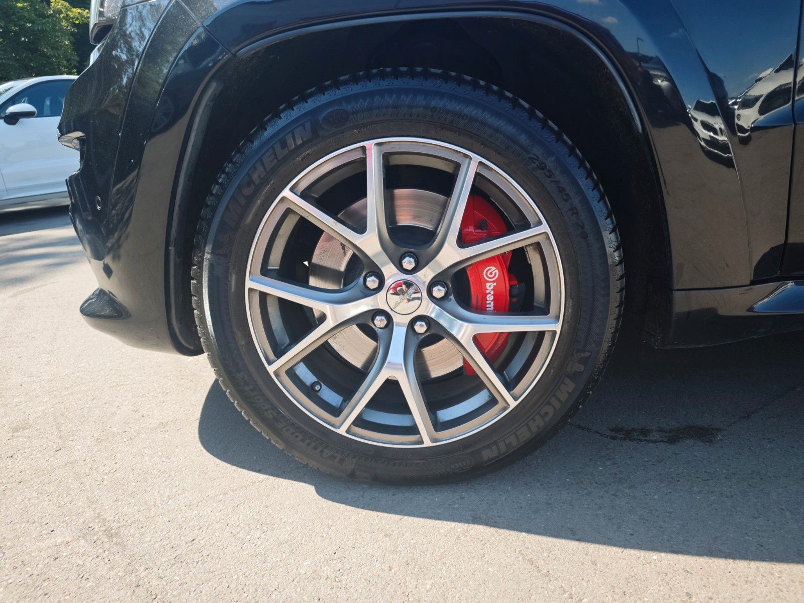 Fahrzeugabbildung Jeep GRAND CHEROKEE SRT HEMI*EU MODELL*TV-FOND-ENTER*