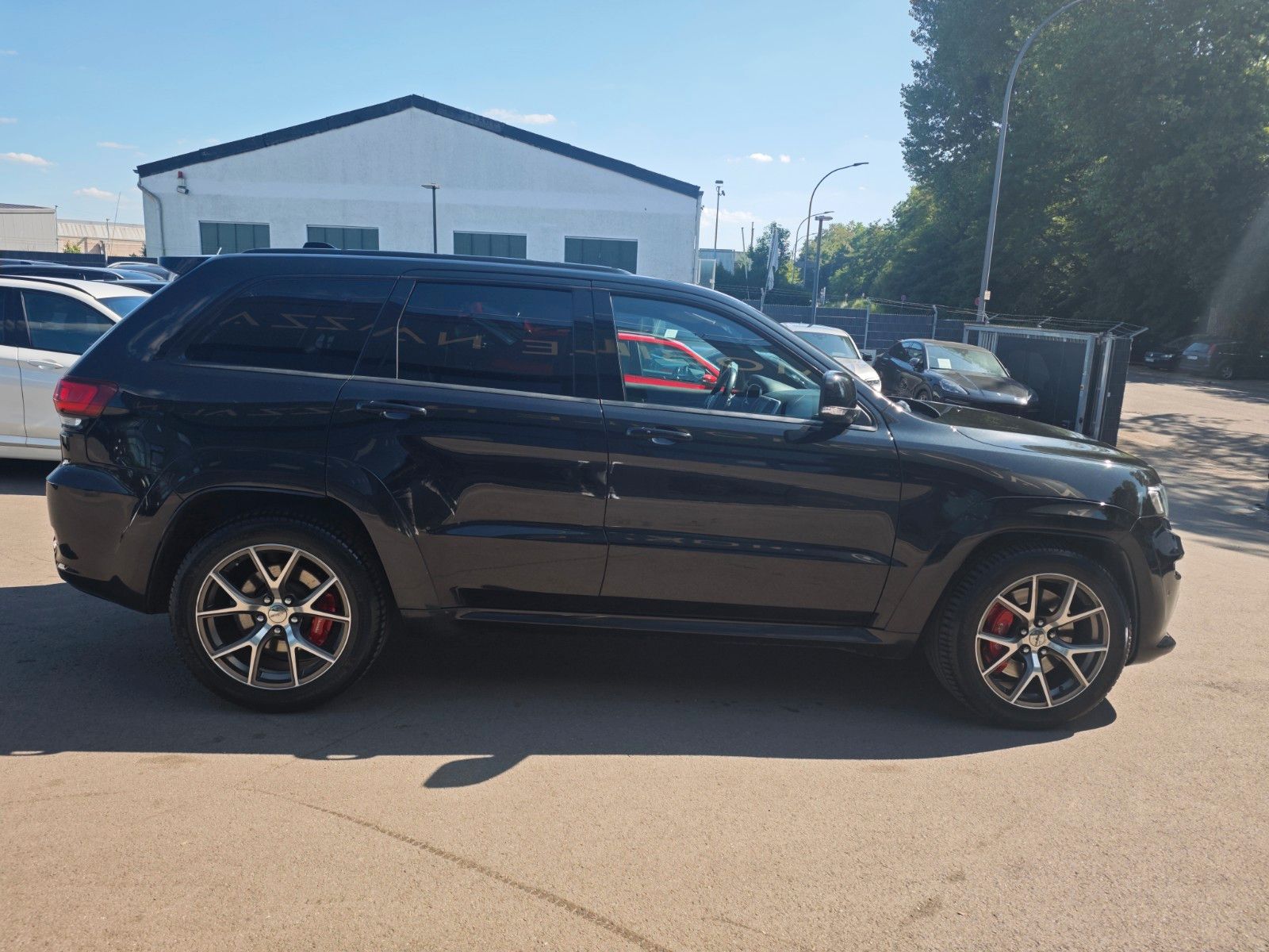 Fahrzeugabbildung Jeep GRAND CHEROKEE SRT HEMI*EU MODELL*TV-FOND-ENTER*