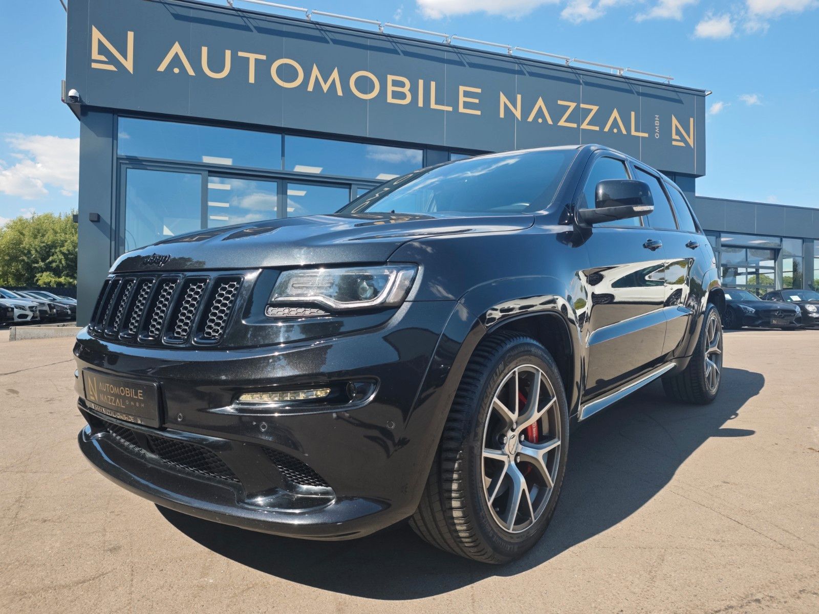Fahrzeugabbildung Jeep GRAND CHEROKEE SRT HEMI*EU MODELL*TV-FOND-ENTER*