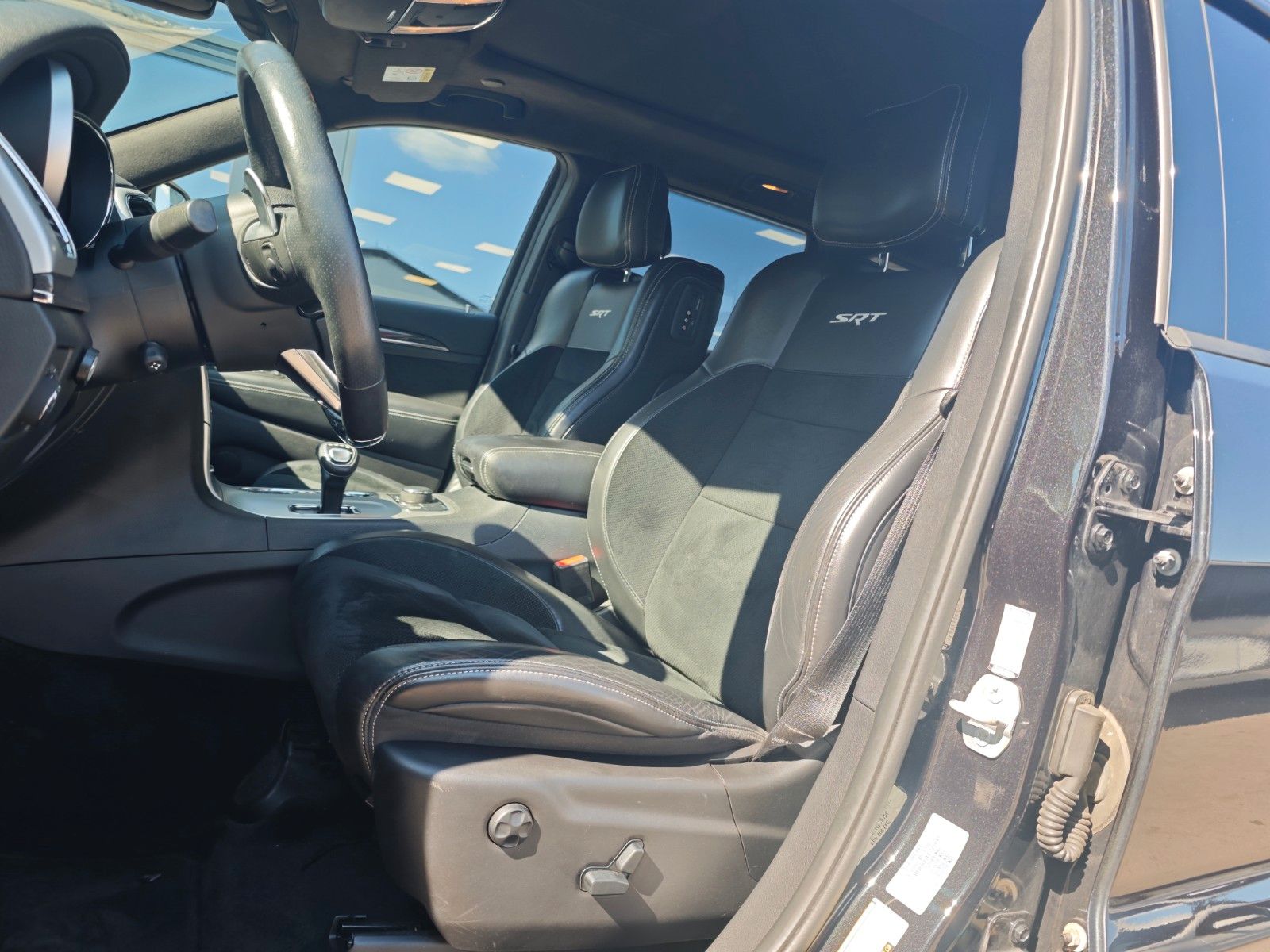 Fahrzeugabbildung Jeep GRAND CHEROKEE SRT HEMI*EU MODELL*TV-FOND-ENTER*