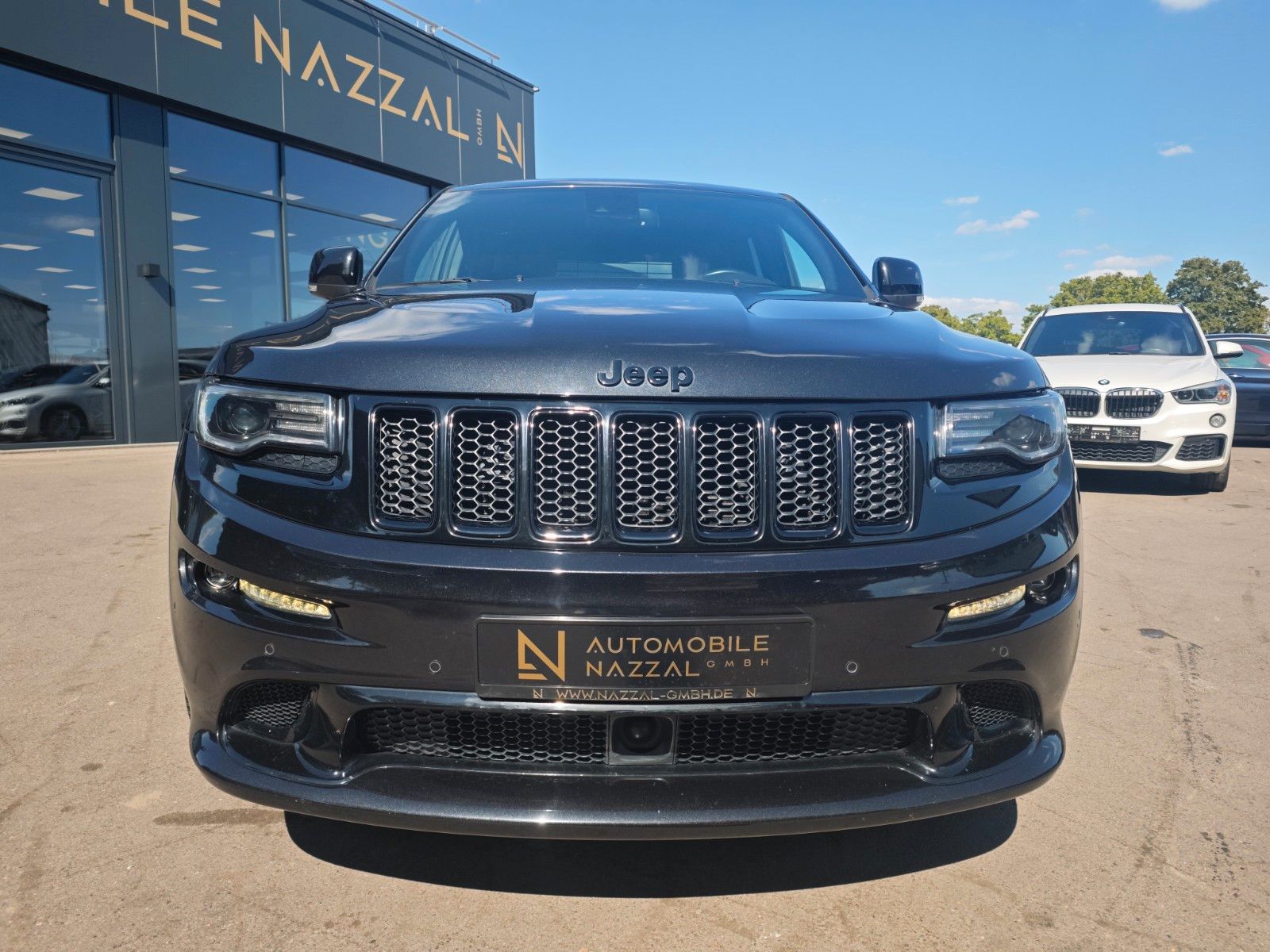 Fahrzeugabbildung Jeep GRAND CHEROKEE SRT HEMI*EU MODELL*TV-FOND-ENTER*