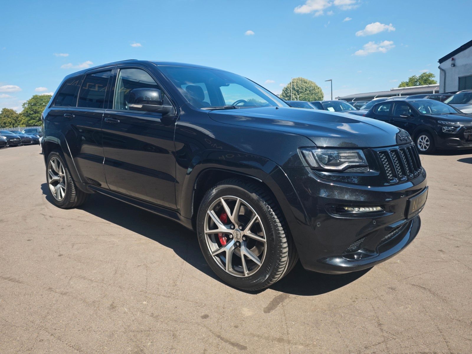 Fahrzeugabbildung Jeep GRAND CHEROKEE SRT HEMI*EU MODELL*TV-FOND-ENTER*