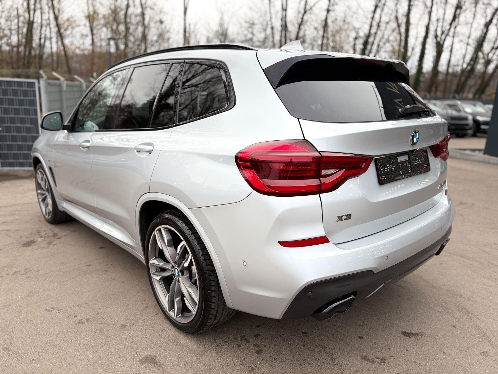 Fahrzeugabbildung BMW X3 M40i SHADOW LINE*LED*NAVI*LEDER*PANORAMA*