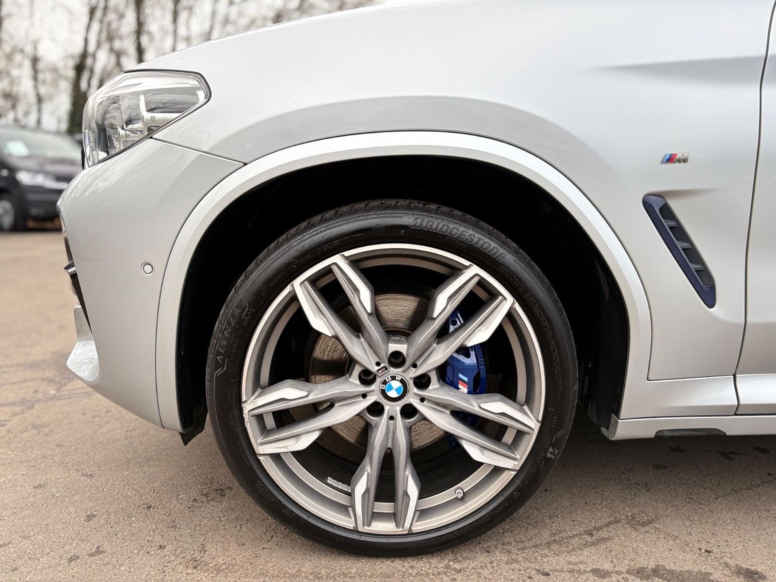 Fahrzeugabbildung BMW X3 M40i SHADOW LINE*LED*NAVI*LEDER*PANORAMA*