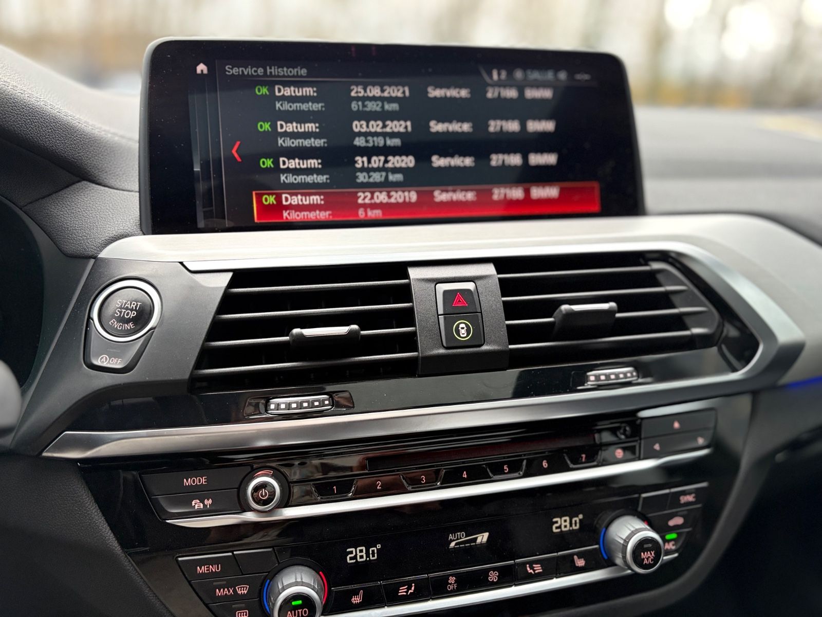 Fahrzeugabbildung BMW X3 M40i SHADOW LINE*LED*NAVI*LEDER*PANORAMA*