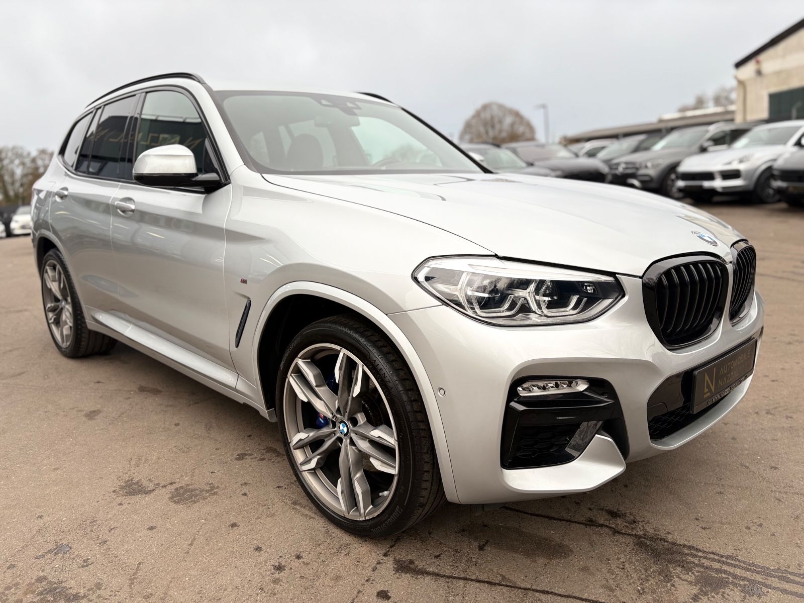 Fahrzeugabbildung BMW X3 M40i SHADOW LINE*LED*NAVI*LEDER*PANORAMA*