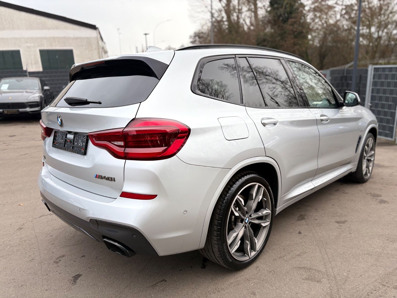 Fahrzeugabbildung BMW X3 M40i SHADOW LINE*LED*NAVI*LEDER*PANORAMA*