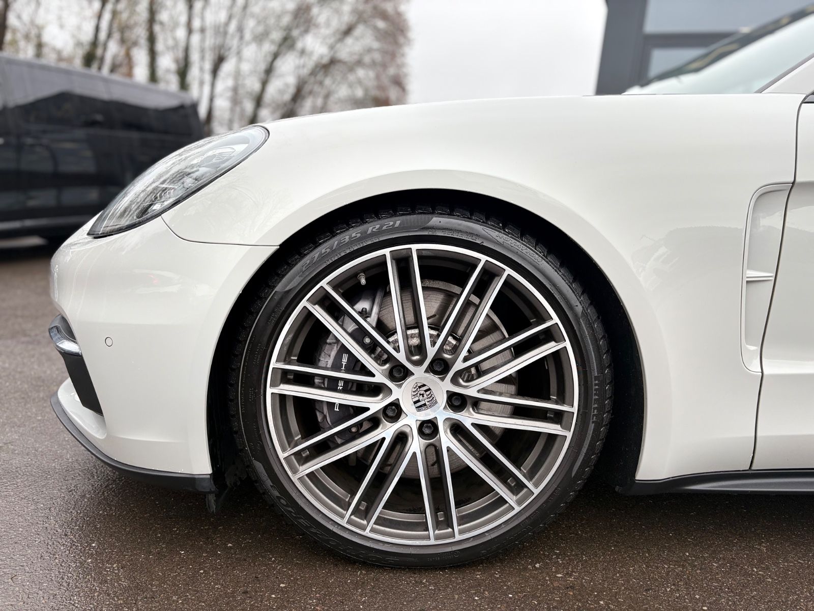 Fahrzeugabbildung Porsche PANAMERA 4 E-HYBRID*LIM*CHRONO*PANORAMA*KREIDE*