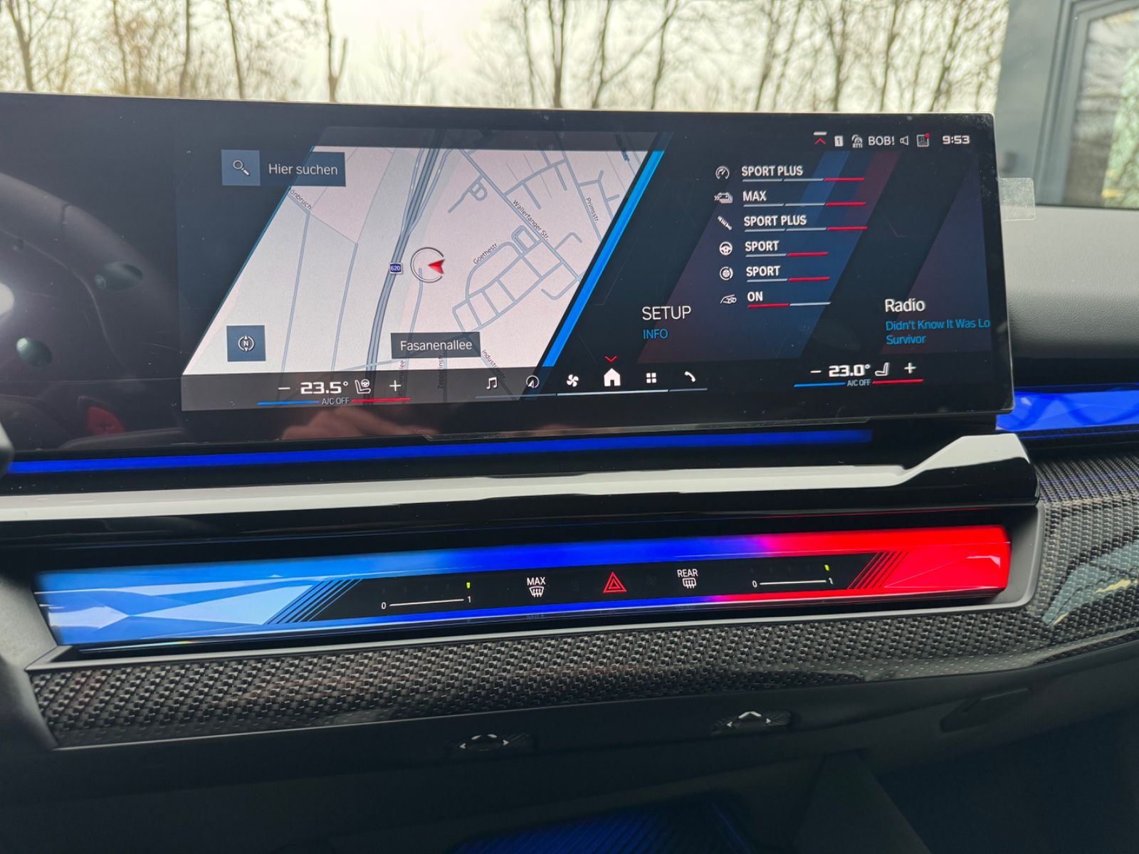 Fahrzeugabbildung BMW M5 LIM*CARBON*ACC*B&W*ON STOCK!*727PS*TRAUM*