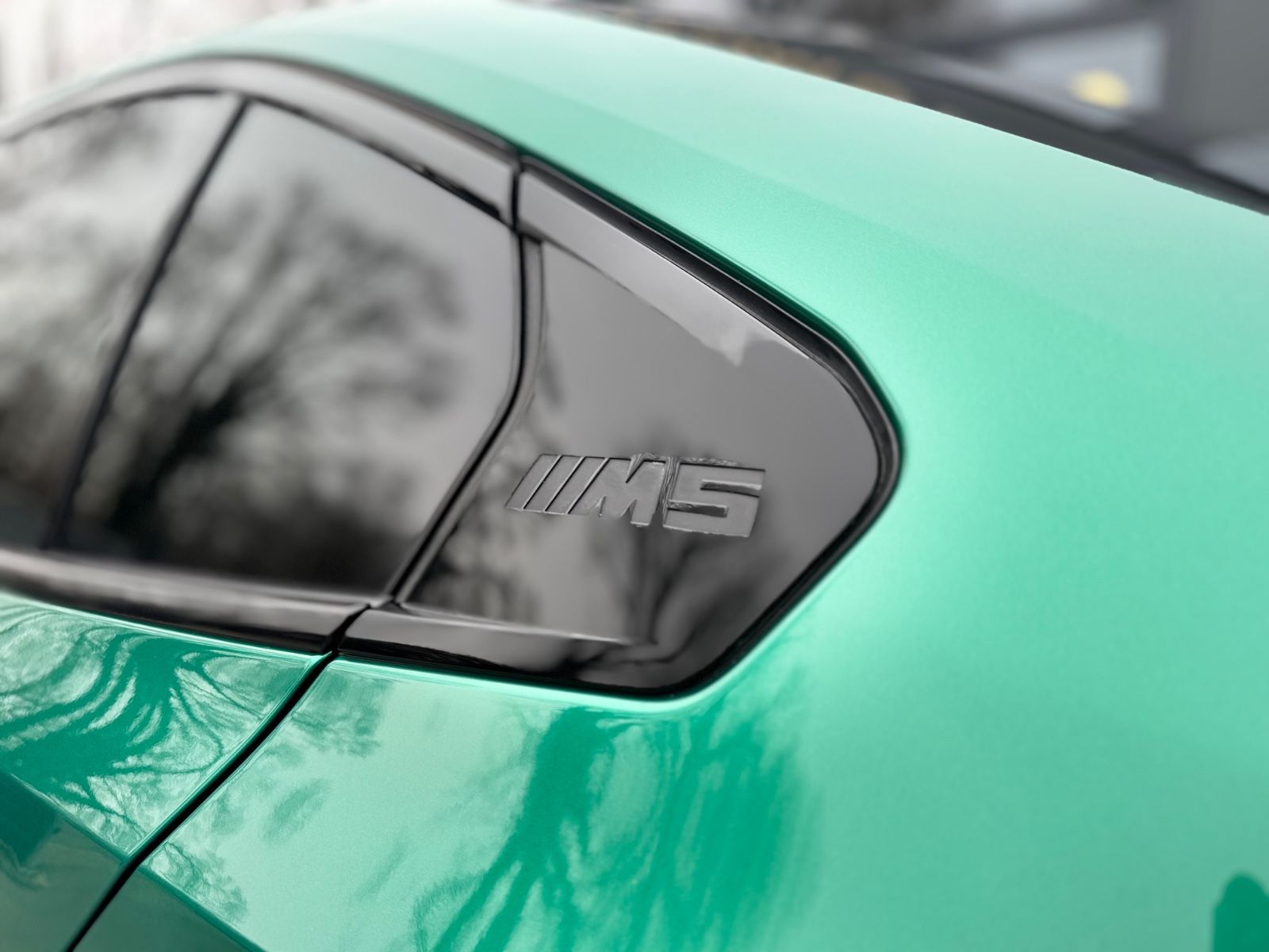 Fahrzeugabbildung BMW M5 LIM*CARBON*ACC*B&W*ON STOCK!*727PS*TRAUM*