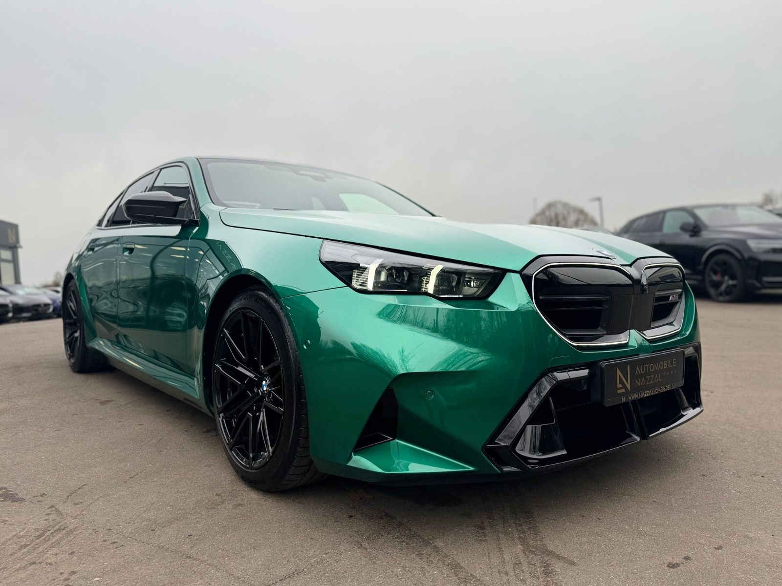 Fahrzeugabbildung BMW M5 LIM*CARBON*ACC*B&W*ON STOCK!*727PS*TRAUM*