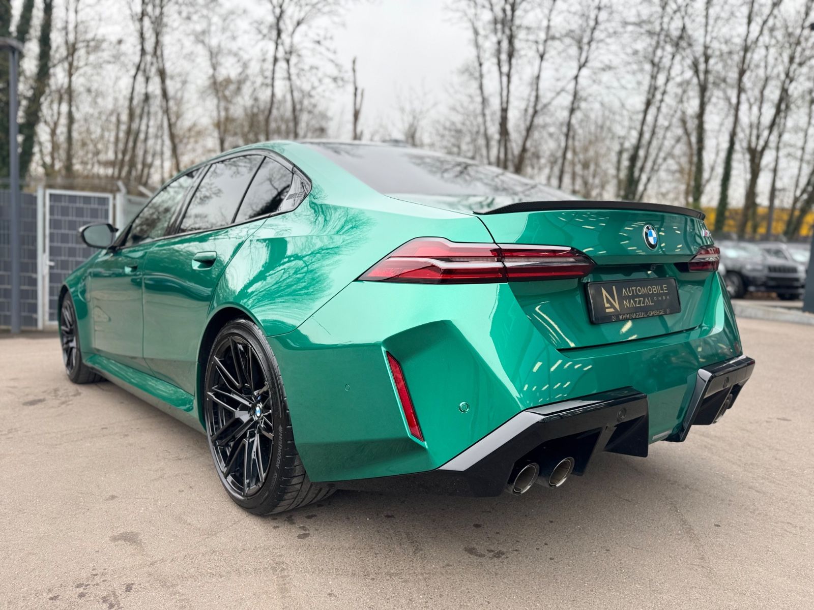 Fahrzeugabbildung BMW M5 LIM*CARBON*ACC*B&W*ON STOCK!*727PS*TRAUM*