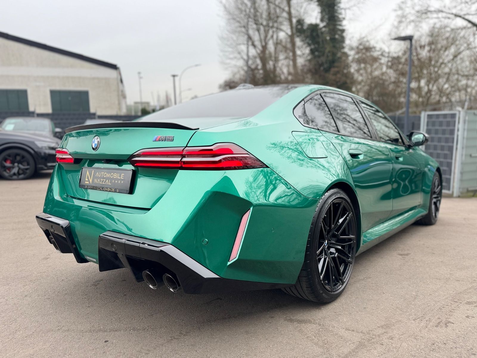 Fahrzeugabbildung BMW M5 LIM*CARBON*ACC*B&W*ON STOCK!*727PS*TRAUM*