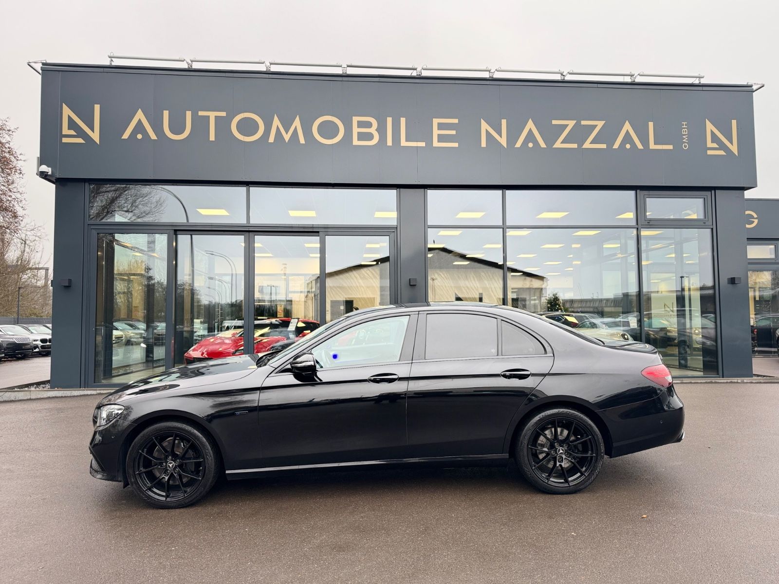 Fahrzeugabbildung Mercedes-Benz E300de*FACELIFT*LED-MULTIBEAM*MB-GARANTIE*