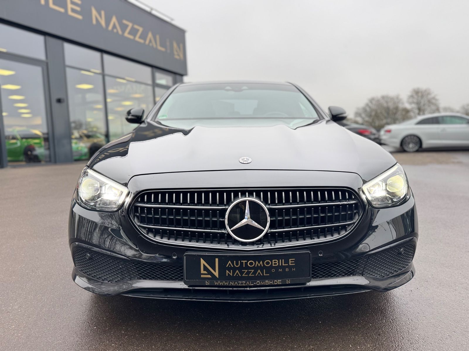 Fahrzeugabbildung Mercedes-Benz E300de*FACELIFT*LED-MULTIBEAM*MB-GARANTIE*