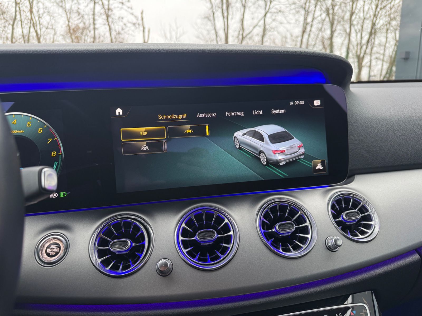 Fahrzeugabbildung Mercedes-Benz E300de*FACELIFT*LED-MULTIBEAM*MB-GARANTIE*