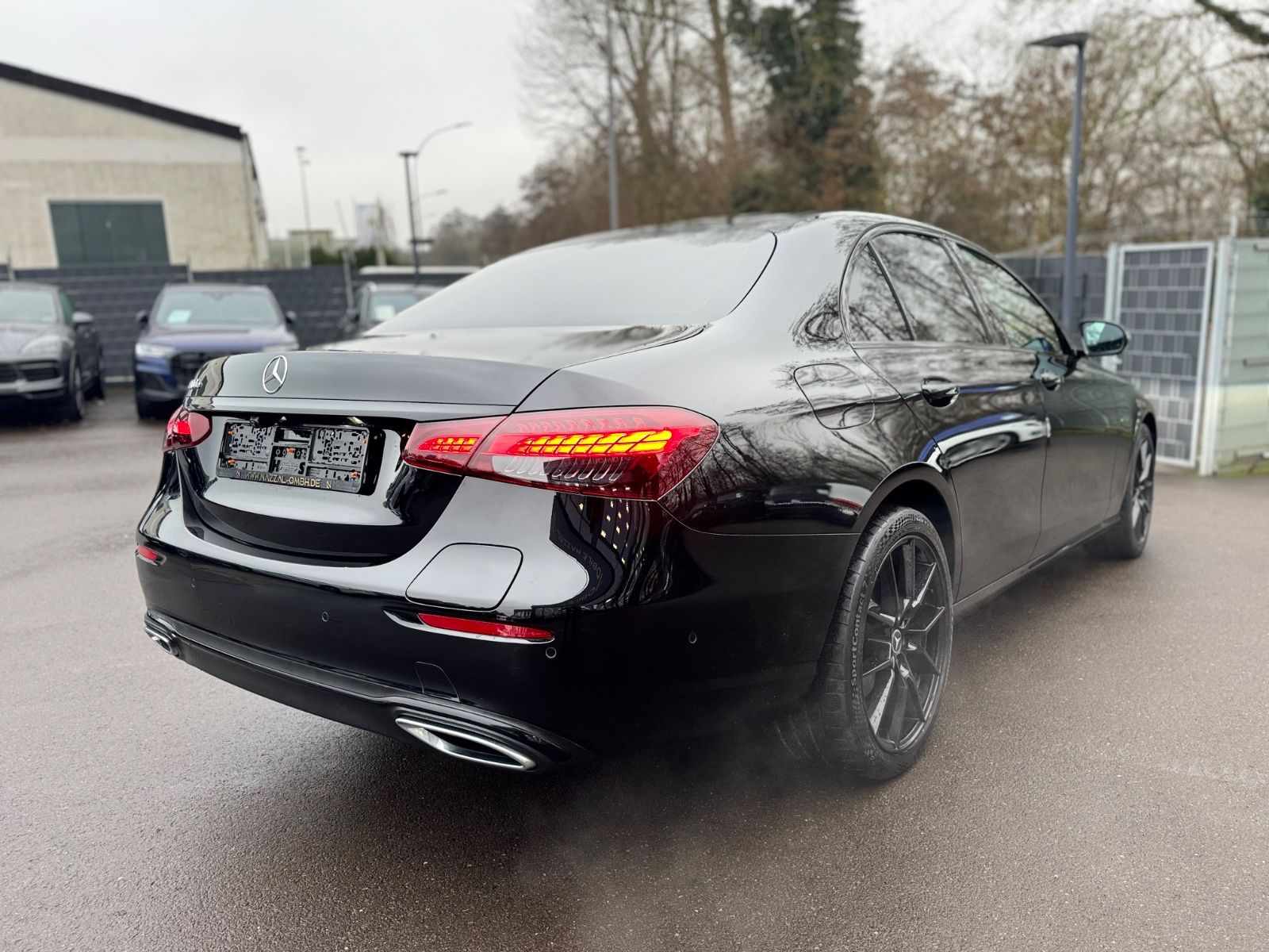 Fahrzeugabbildung Mercedes-Benz E300de*FACELIFT*LED-MULTIBEAM*MB-GARANTIE*