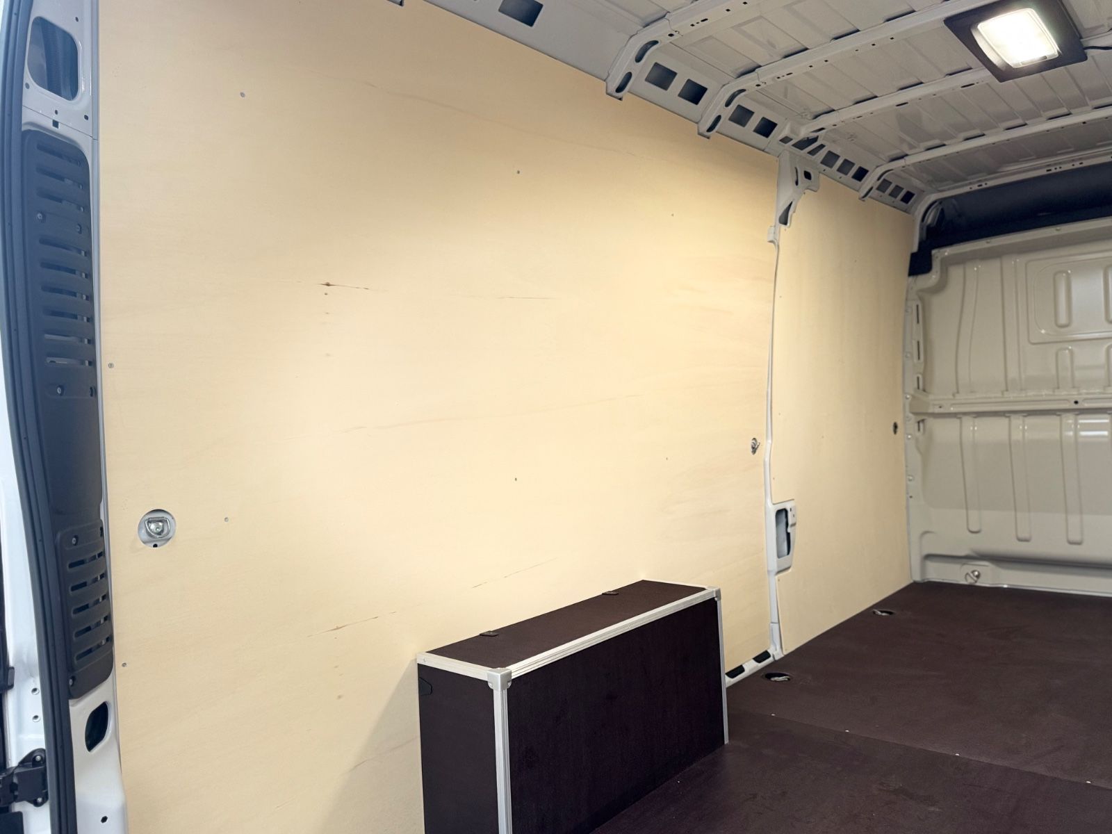 Fahrzeugabbildung Peugeot BOXER KASTEN L4H2 HEAVY BLUE HDi 180*LED*NAVI*