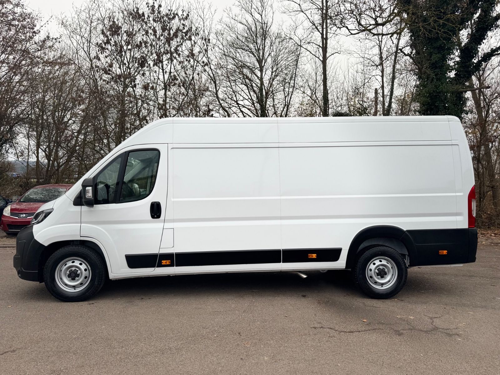 Fahrzeugabbildung Peugeot BOXER KASTEN L4H2 HEAVY BLUE HDi 180*LED*NAVI*