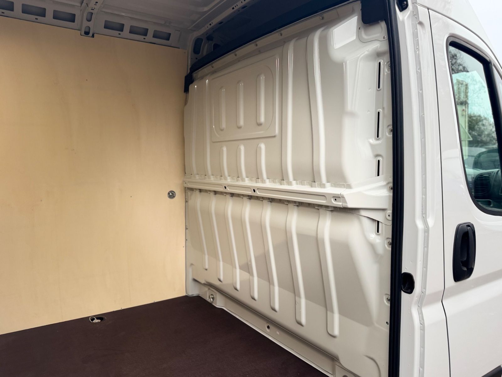 Fahrzeugabbildung Peugeot BOXER KASTEN L4H2 HEAVY BLUE HDi 180*LED*NAVI*