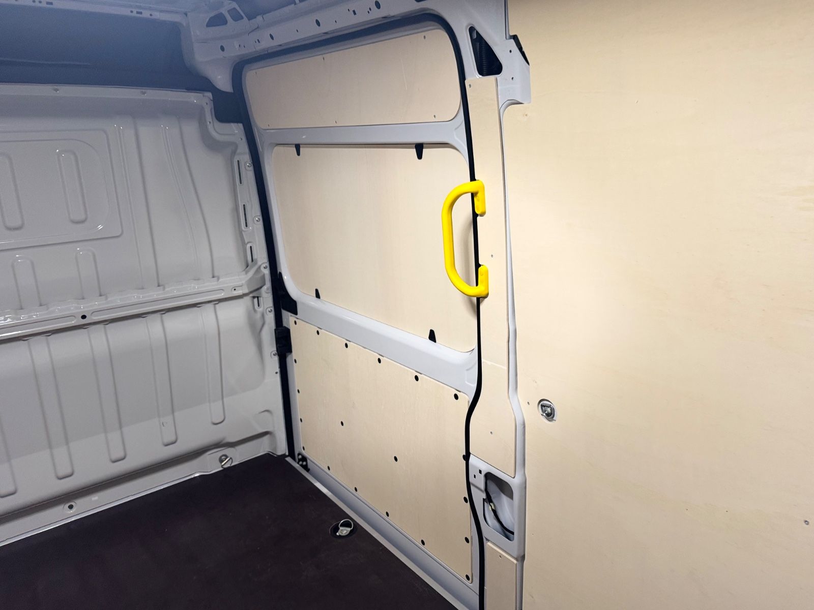 Fahrzeugabbildung Peugeot BOXER KASTEN L4H2 HEAVY BLUE HDi 180*LED*NAVI*