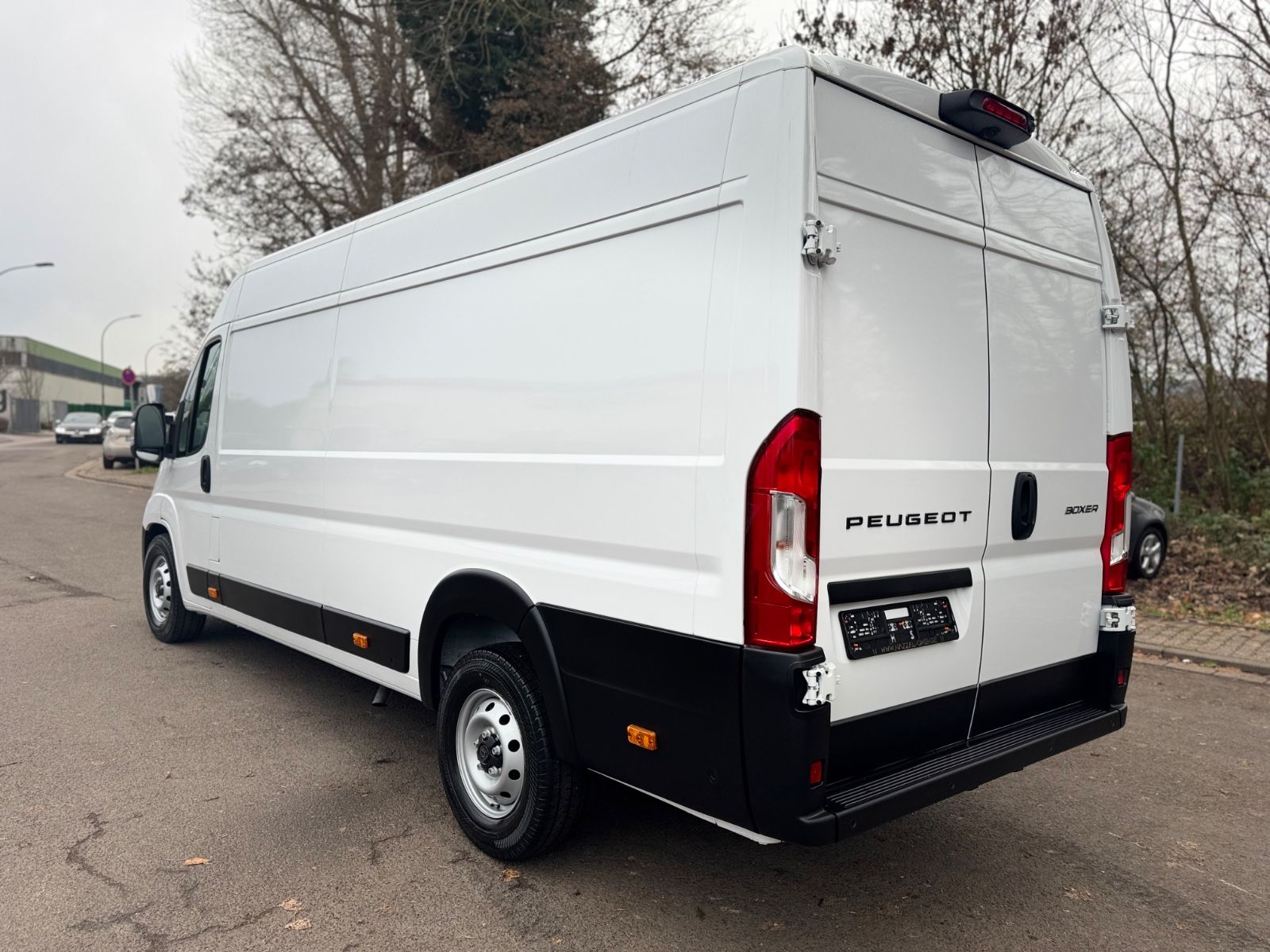 Fahrzeugabbildung Peugeot BOXER KASTEN L4H2 HEAVY BLUE HDi 180*LED*NAVI*