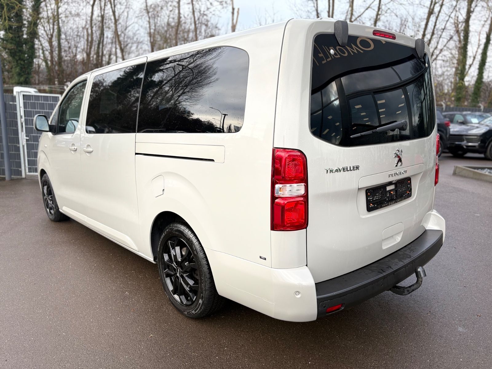 Fahrzeugabbildung Peugeot TRAVELLER HDI L2*8 SITZER*2.HD*KREIDE*2XSCHIEBE*