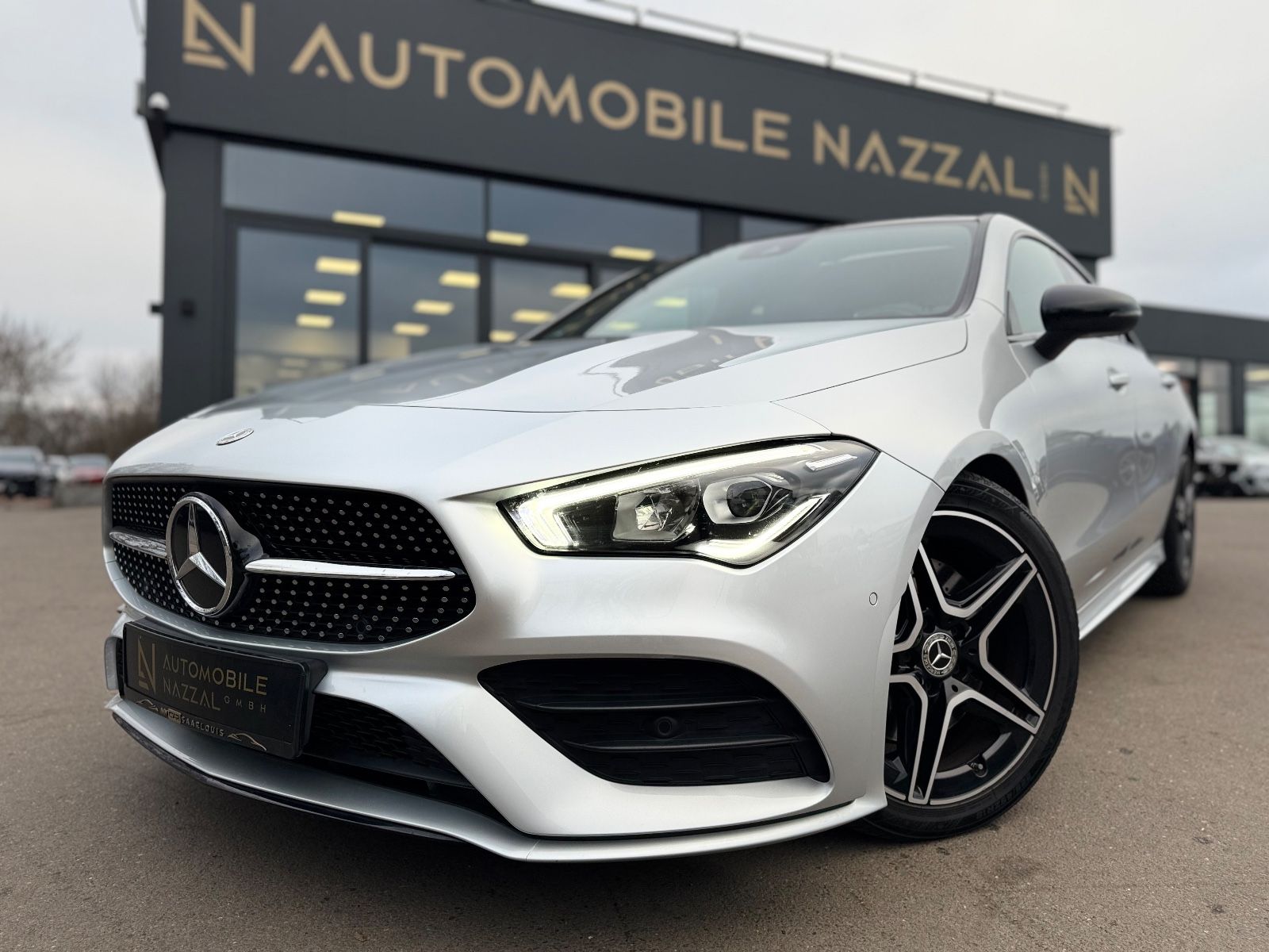 Fahrzeugabbildung Mercedes-Benz CLA 200 LIM*AUT.*NIGHT*AMG-LINE*PANO*1.HD*TOP*