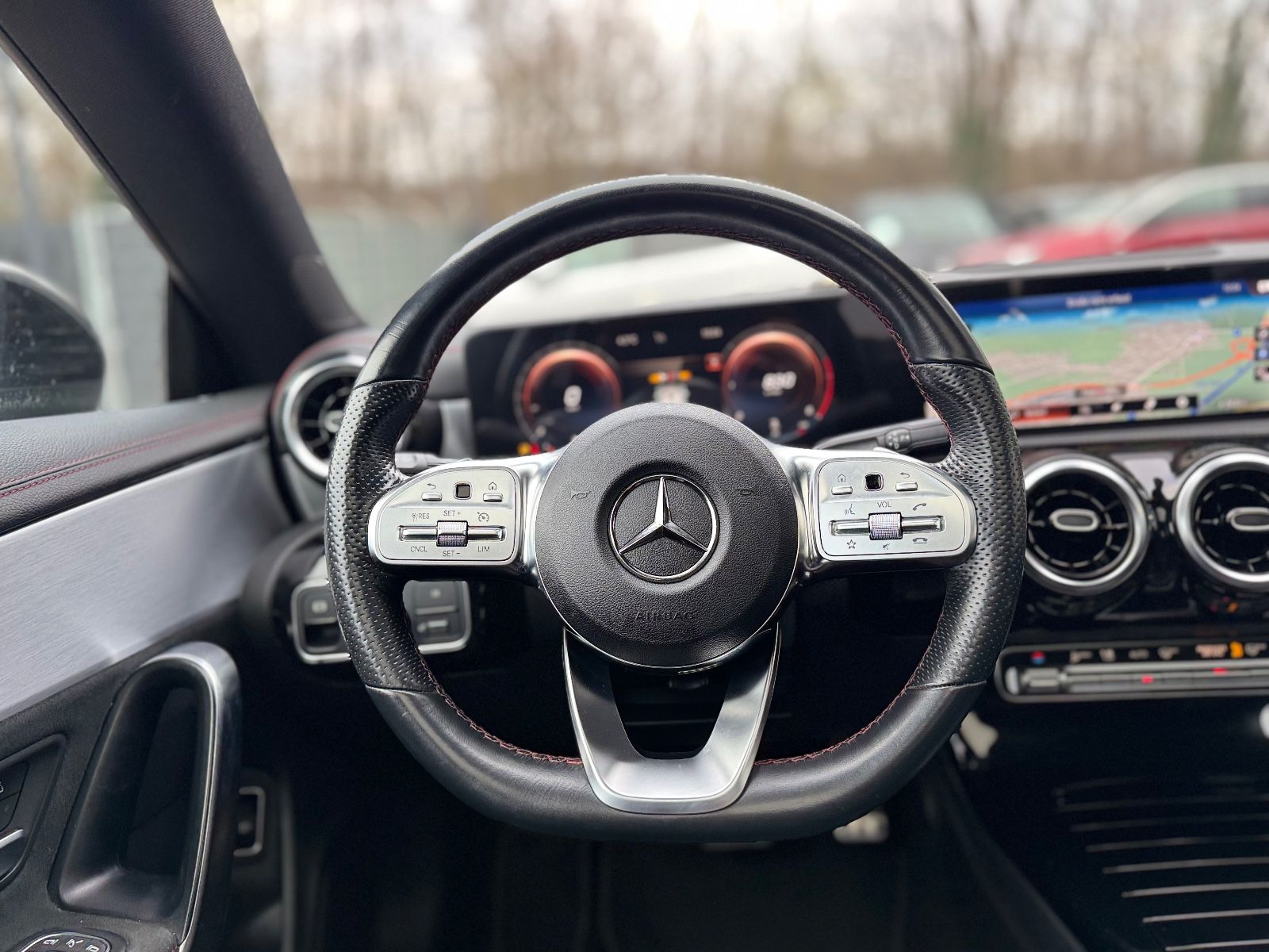 Fahrzeugabbildung Mercedes-Benz CLA 200 LIM*AUT.*NIGHT*AMG-LINE*PANO*1.HD*TOP*