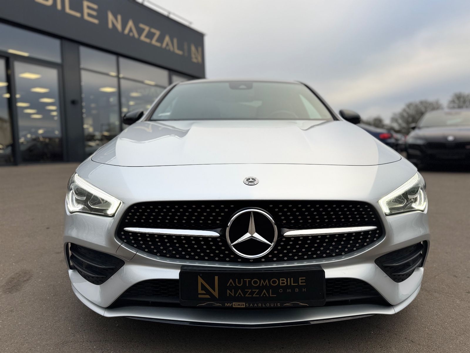 Fahrzeugabbildung Mercedes-Benz CLA 200 LIM*AUT.*NIGHT*AMG-LINE*PANO*1.HD*TOP*