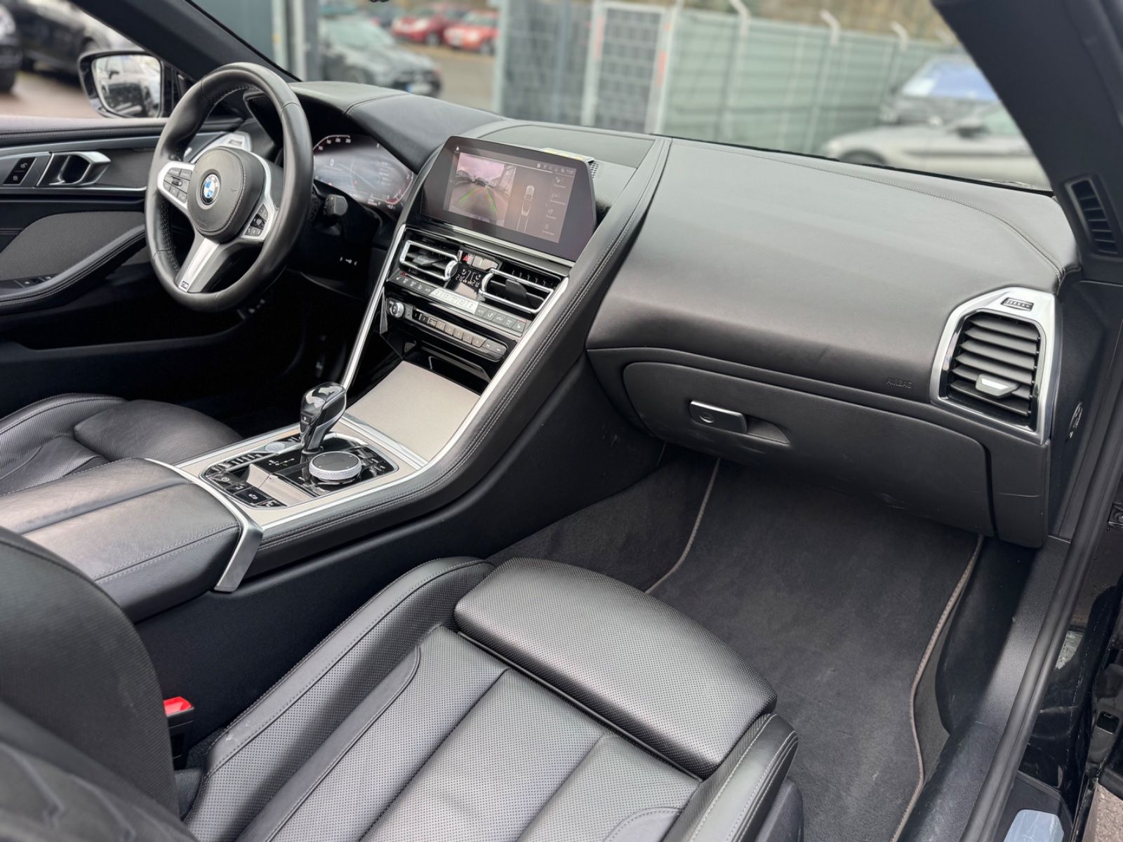 Fahrzeugabbildung BMW 840d xDRIVE CABRIO M SPORT*KAMERA*NACKENHZG.*