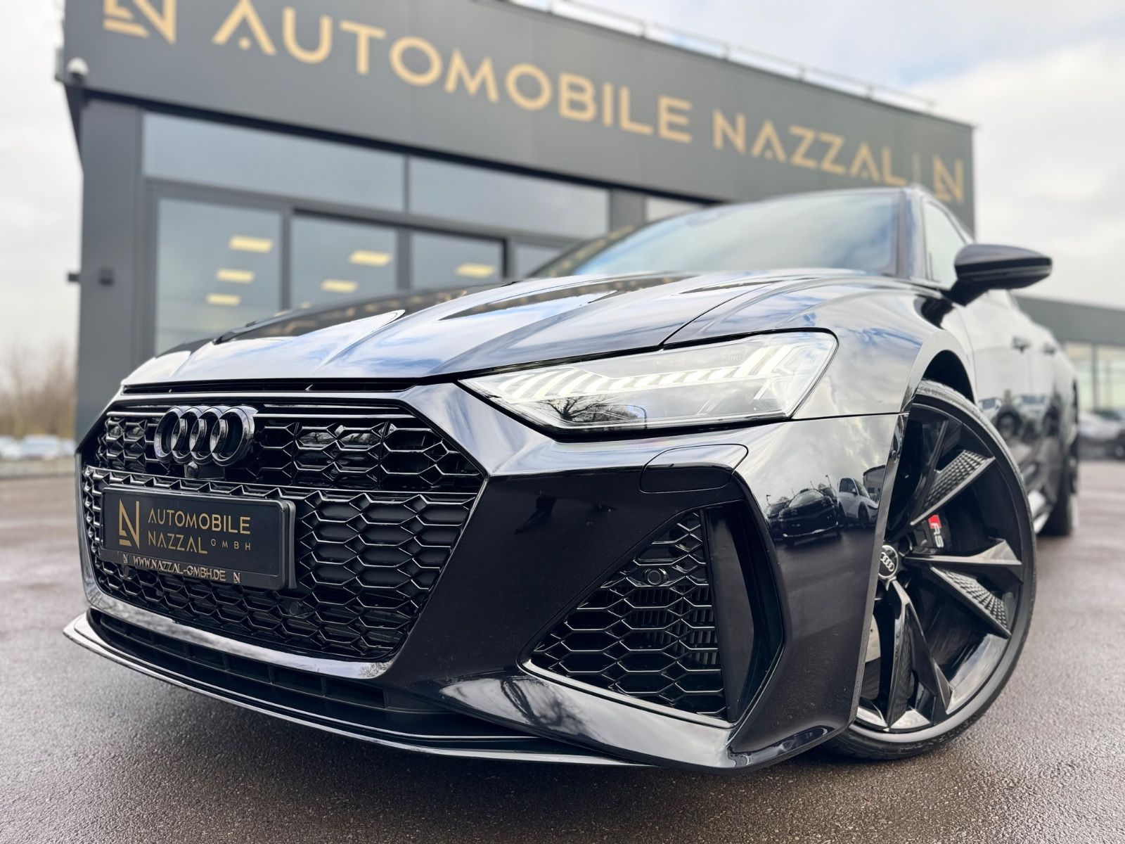 Fahrzeugabbildung Audi RS6 AVANT QUATTRO PERFORMANCE*22.Z*CARBON*AHK*