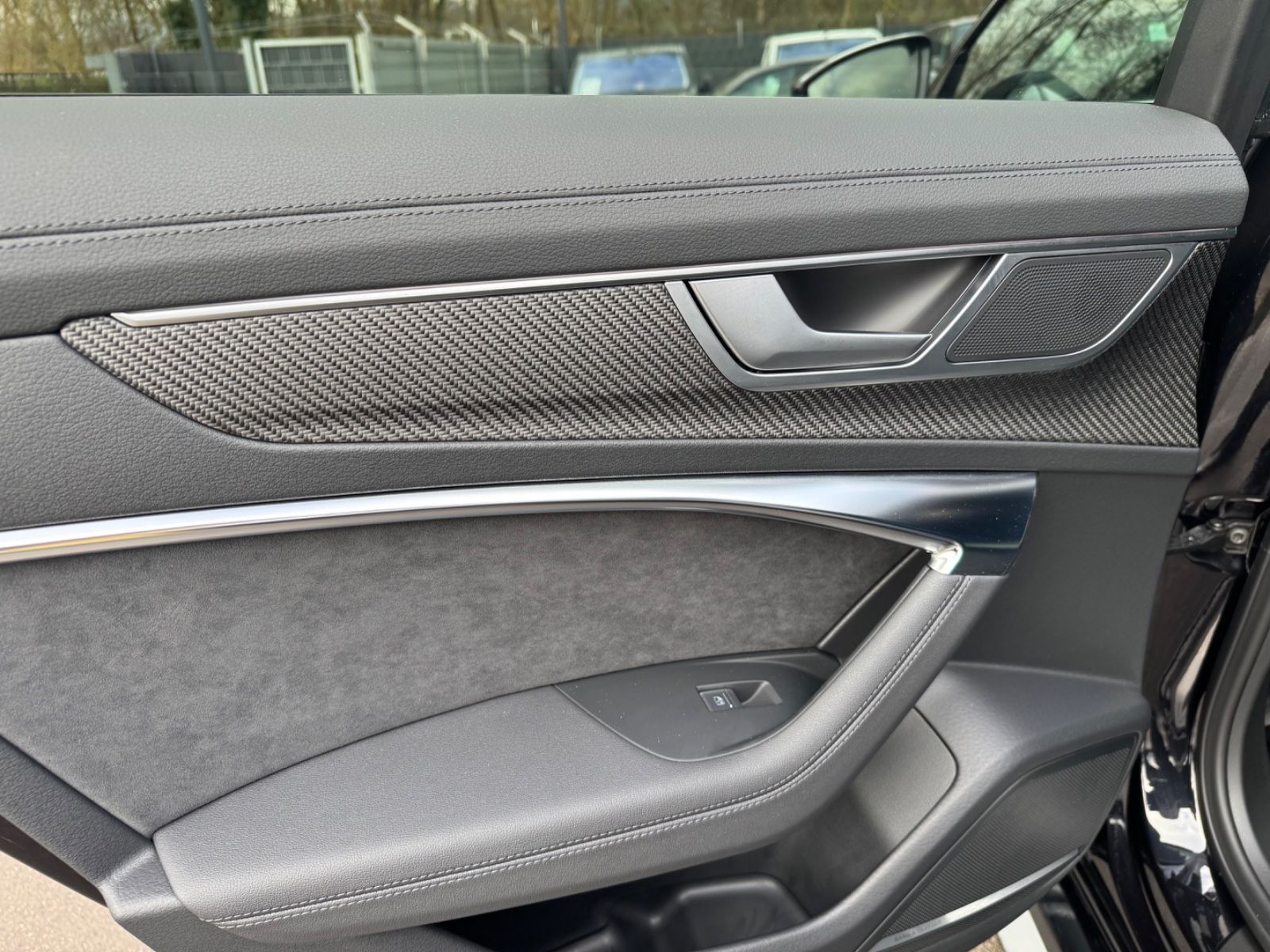 Fahrzeugabbildung Audi RS6 AVANT QUATTRO PERFORMANCE*22.Z*CARBON*AHK*