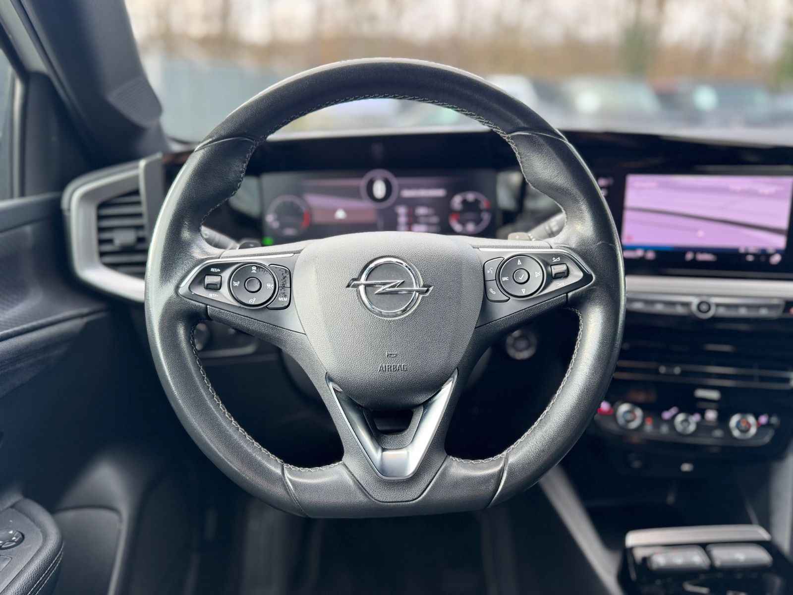 Fahrzeugabbildung Opel MOKKA ULTIMATE*AUT.*LEDER*LED*NAVI*KAMERA*DAB+