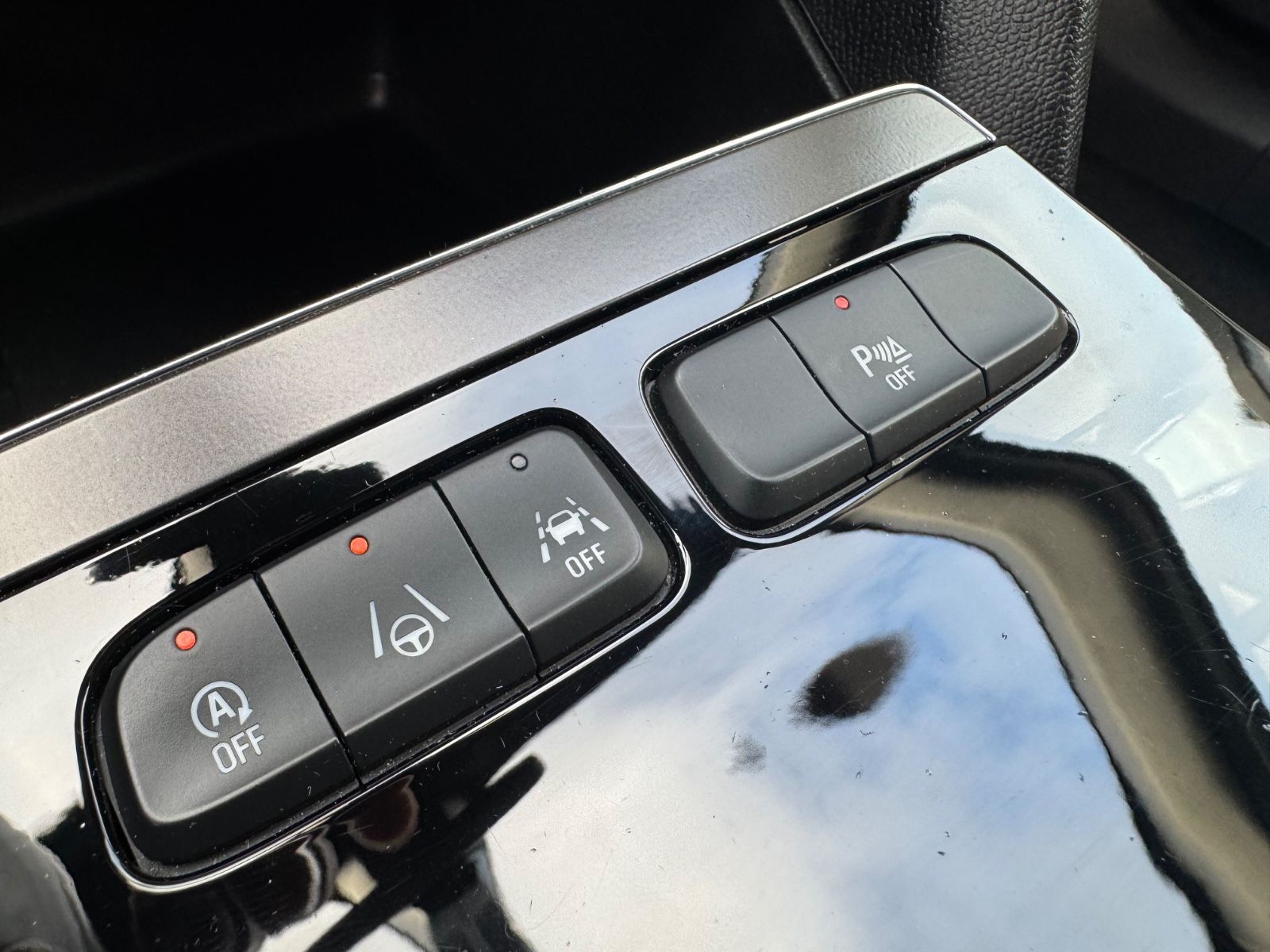 Fahrzeugabbildung Opel MOKKA ULTIMATE*AUT.*LEDER*LED*NAVI*KAMERA*DAB+