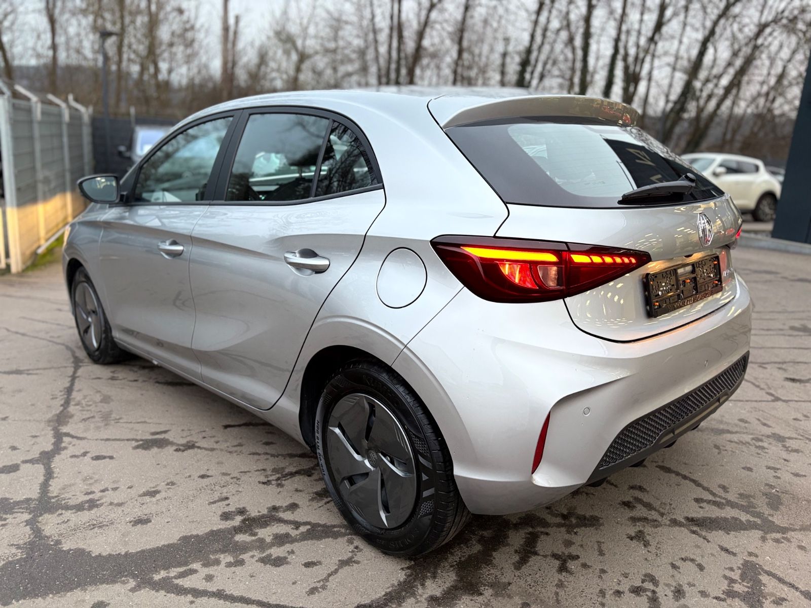 Fahrzeugabbildung MG MG3 LIM*KAMERA*NAVI*1.HD*GARANTIE*