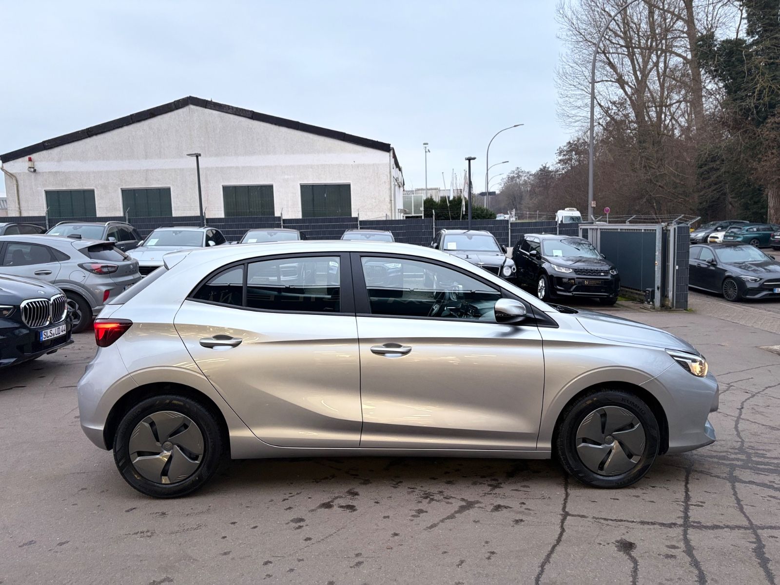 Fahrzeugabbildung MG MG3 LIM*KAMERA*NAVI*1.HD*GARANTIE*