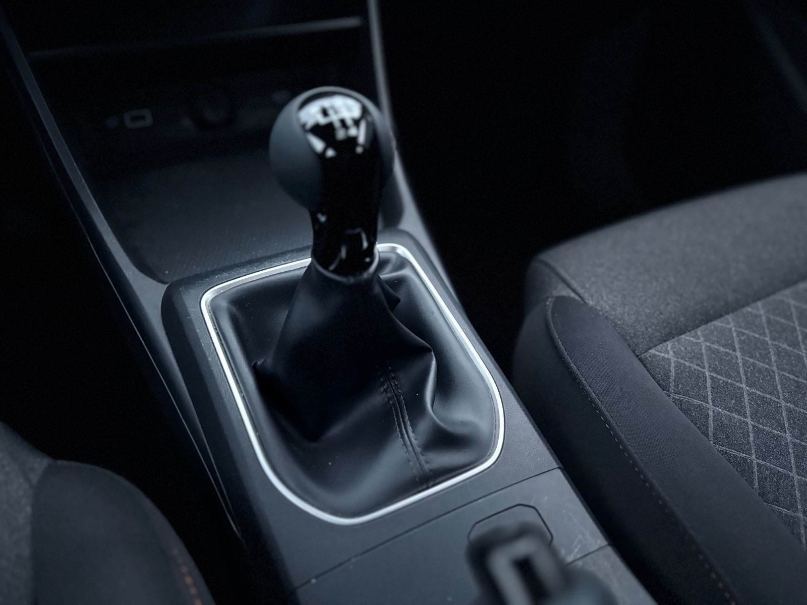 Fahrzeugabbildung MG MG3 LIM*KAMERA*NAVI*1.HD*GARANTIE*