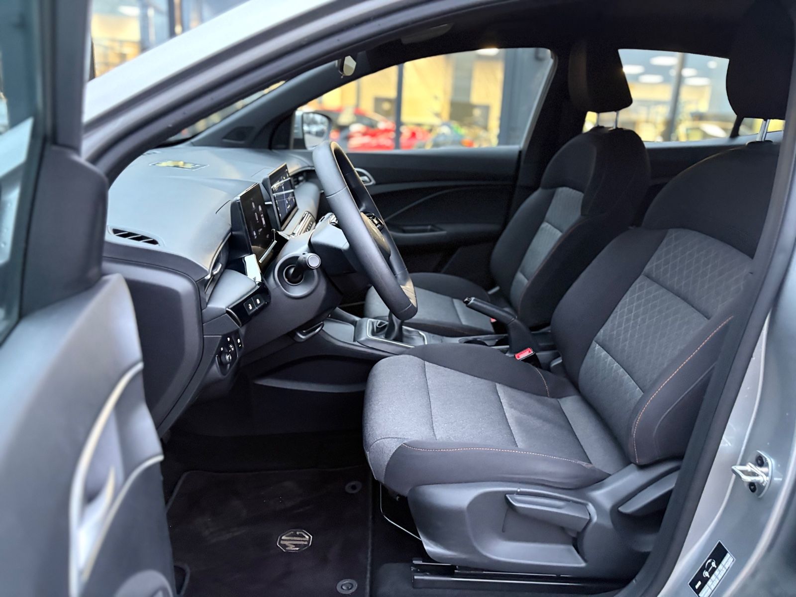 Fahrzeugabbildung MG MG3 LIM*KAMERA*NAVI*1.HD*GARANTIE*