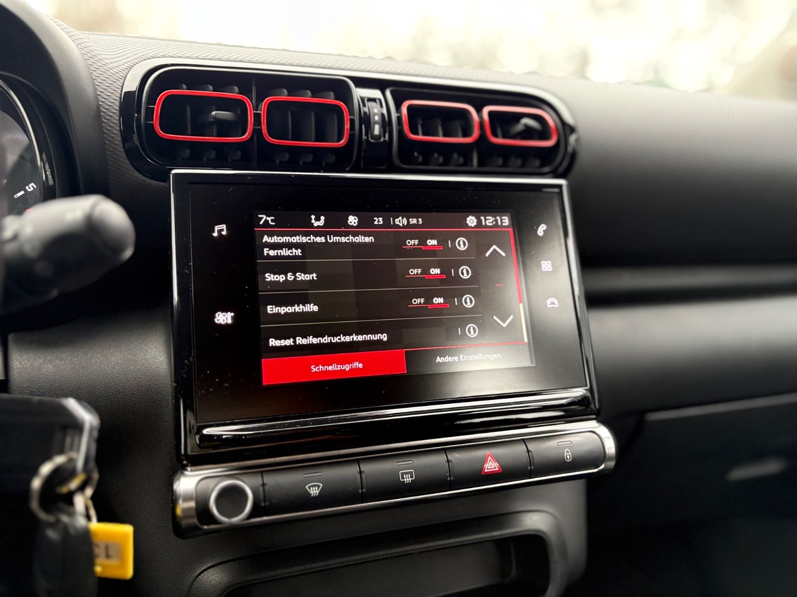 Fahrzeugabbildung Citroën C3 AIRCROSS FEEL*AUTOMATIK*PDC*SITZHEIZUNG*TOP*