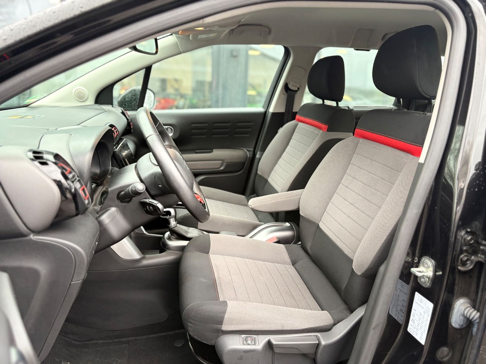 Fahrzeugabbildung Citroën C3 AIRCROSS FEEL*AUTOMATIK*PDC*SITZHEIZUNG*TOP*