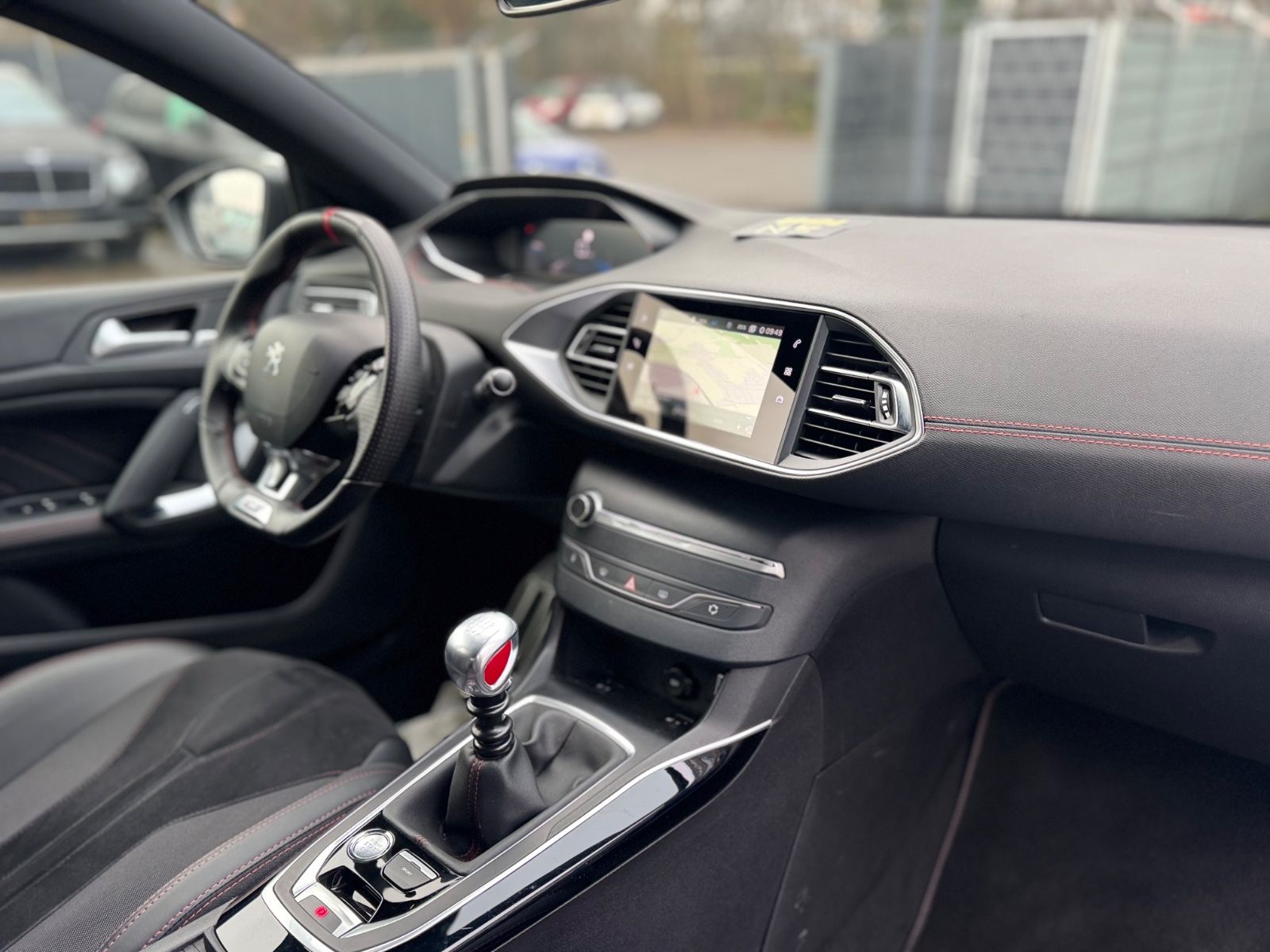Fahrzeugabbildung Peugeot 308 GTI*VOLL-LED*NAVI*SHZ*R-KAMERA*PANORAMA*