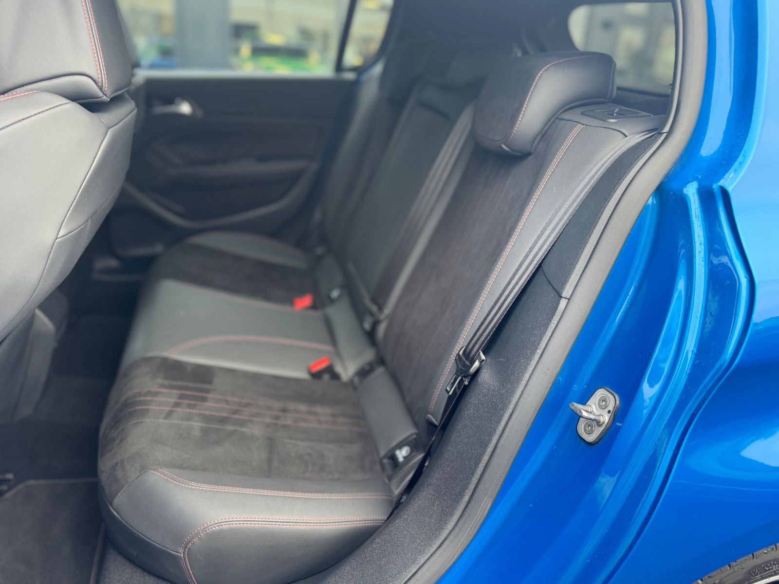 Fahrzeugabbildung Peugeot 308 GTI*VOLL-LED*NAVI*SHZ*R-KAMERA*PANORAMA*