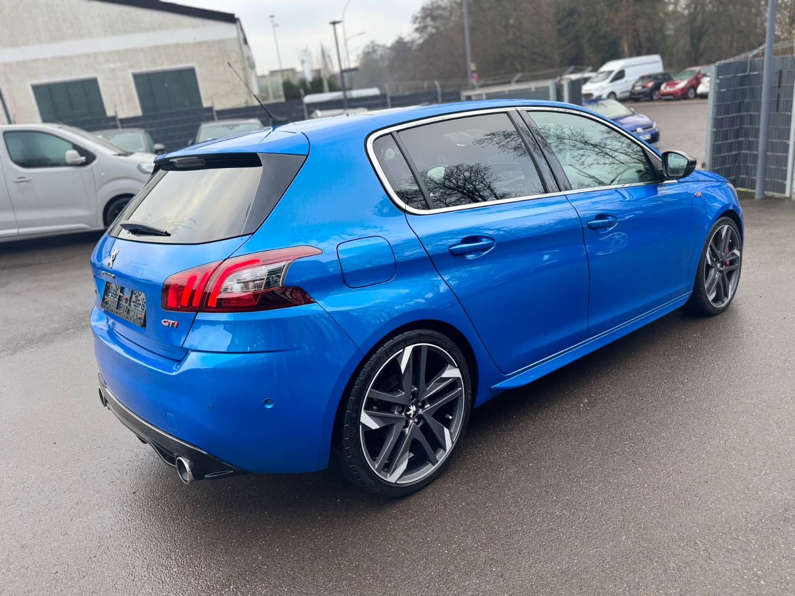 Fahrzeugabbildung Peugeot 308 GTI*VOLL-LED*NAVI*SHZ*R-KAMERA*PANORAMA*