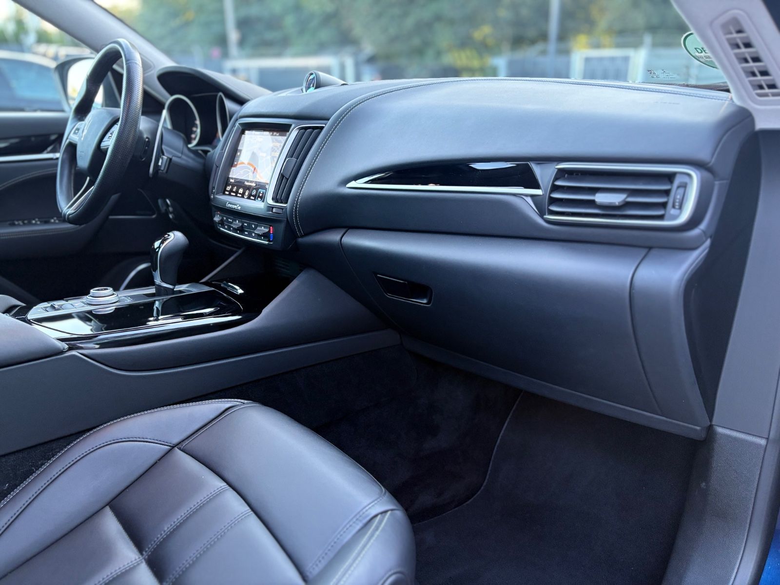 Fahrzeugabbildung Maserati LEVANTE GRANSPORT Q4 *LED*PANO*LUFT*VOLL*