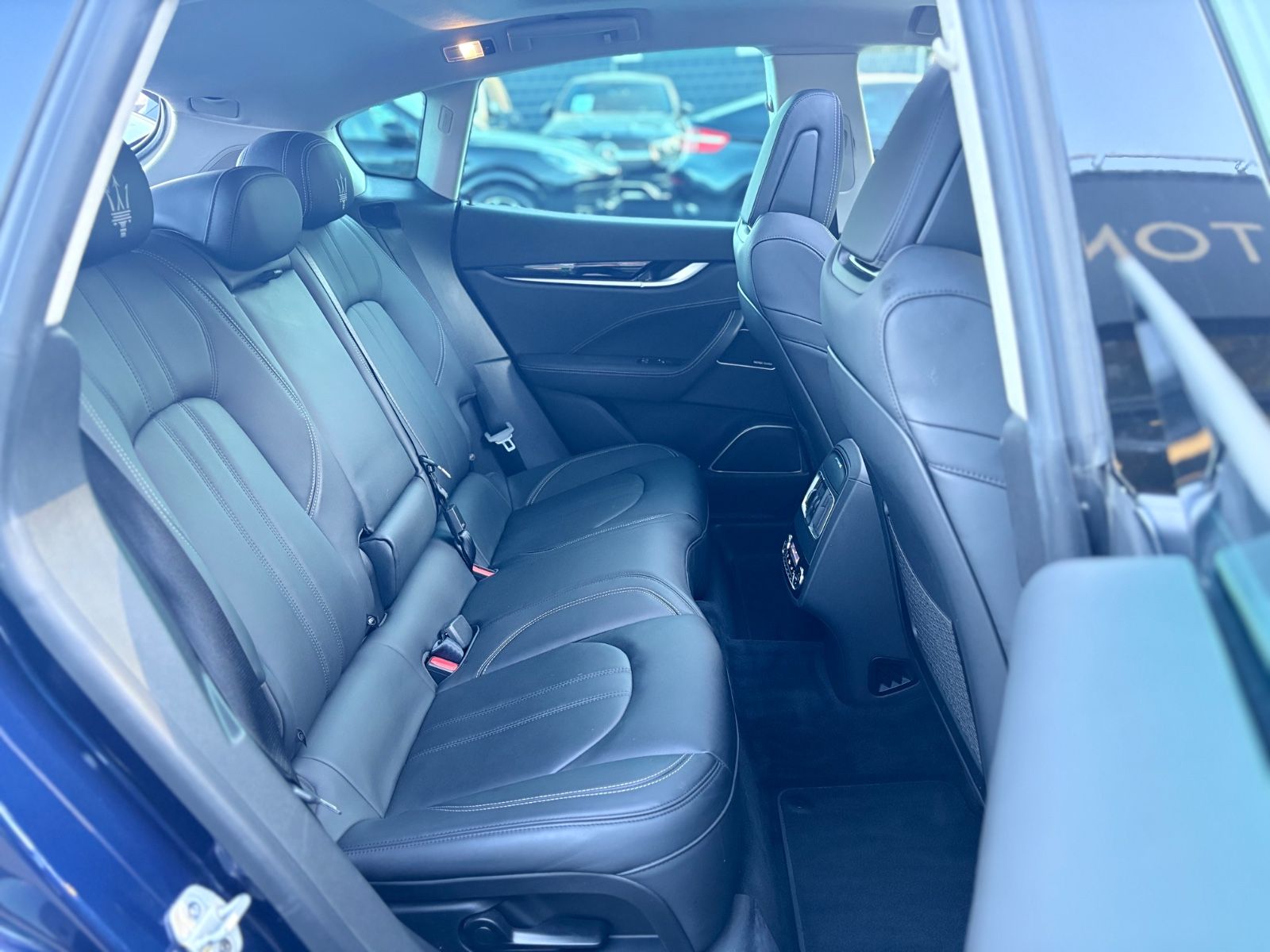 Fahrzeugabbildung Maserati LEVANTE GRANSPORT Q4 *LED*PANO*LUFT*VOLL*