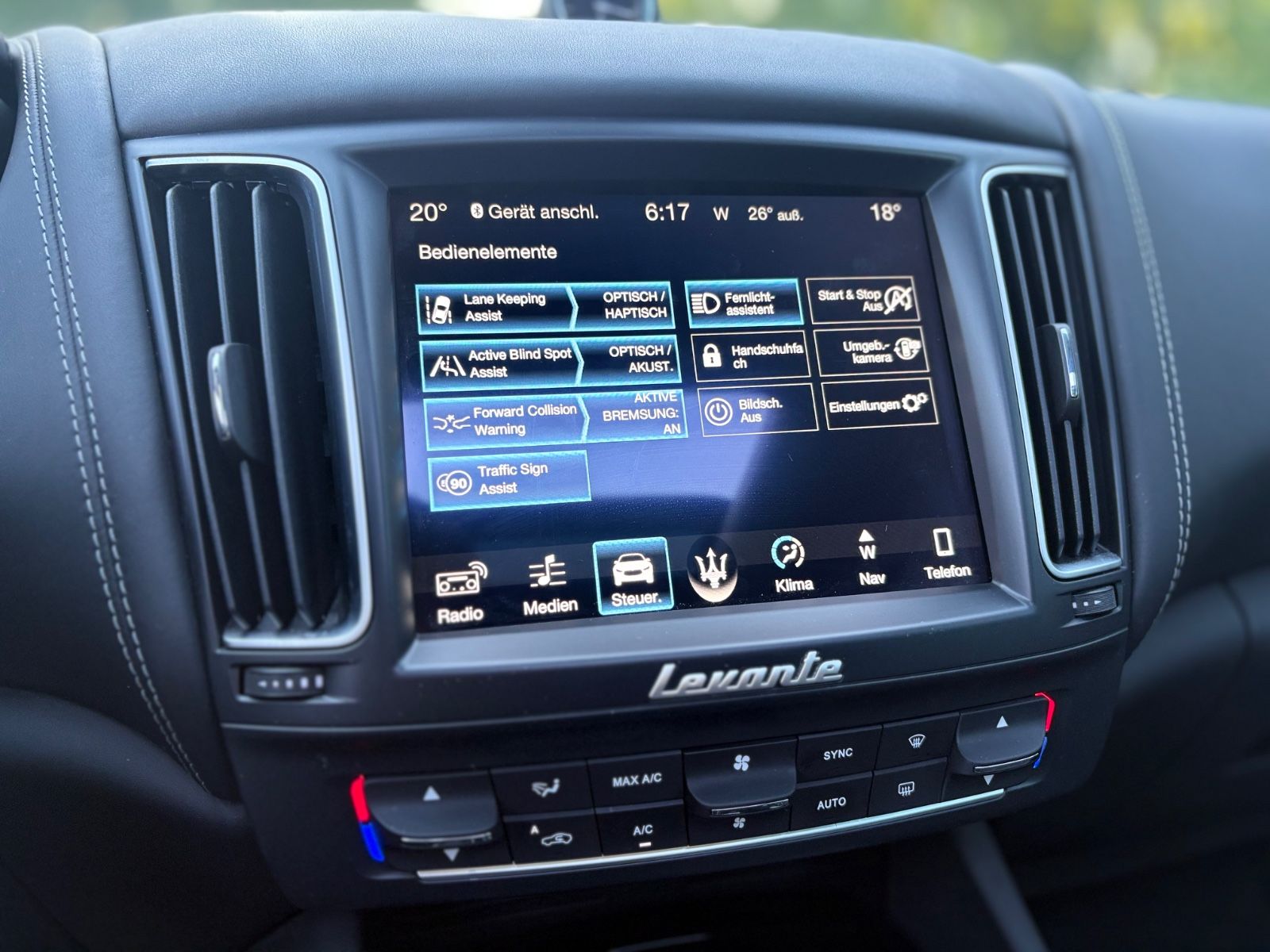 Fahrzeugabbildung Maserati LEVANTE GRANSPORT Q4 *LED*PANO*LUFT*VOLL*