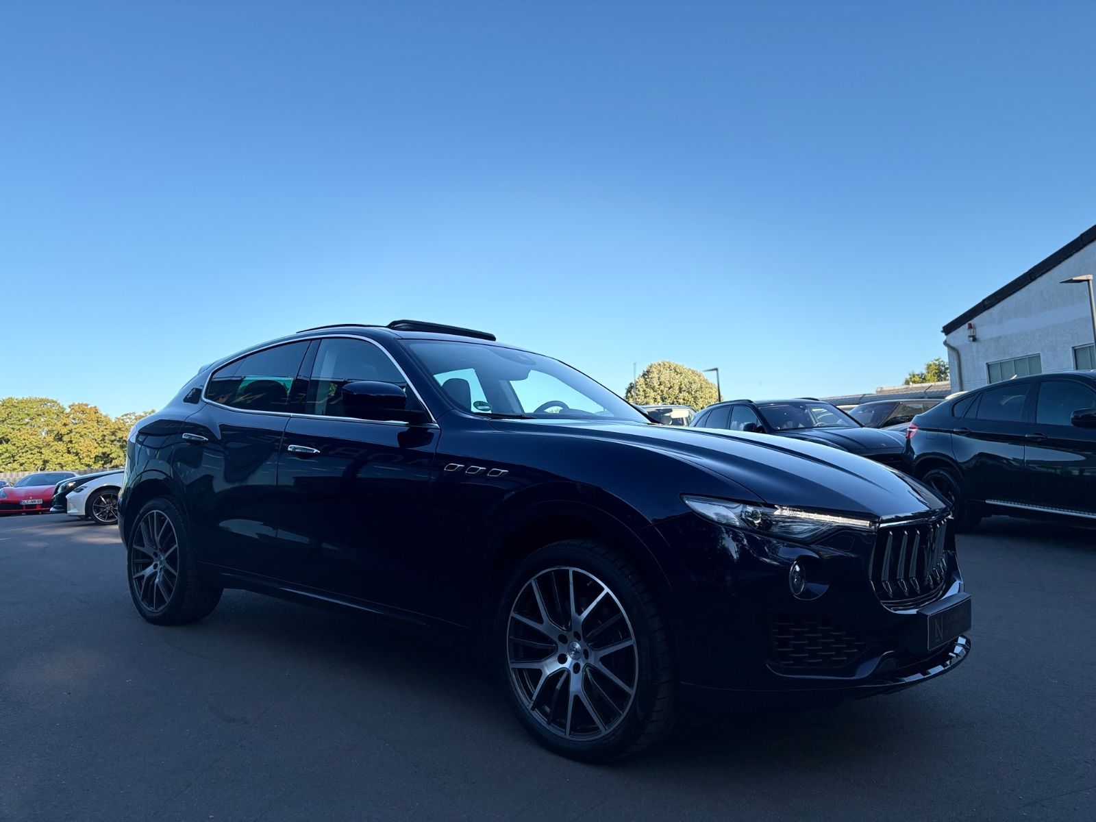 Fahrzeugabbildung Maserati LEVANTE GRANSPORT Q4 *LED*PANO*LUFT*VOLL*